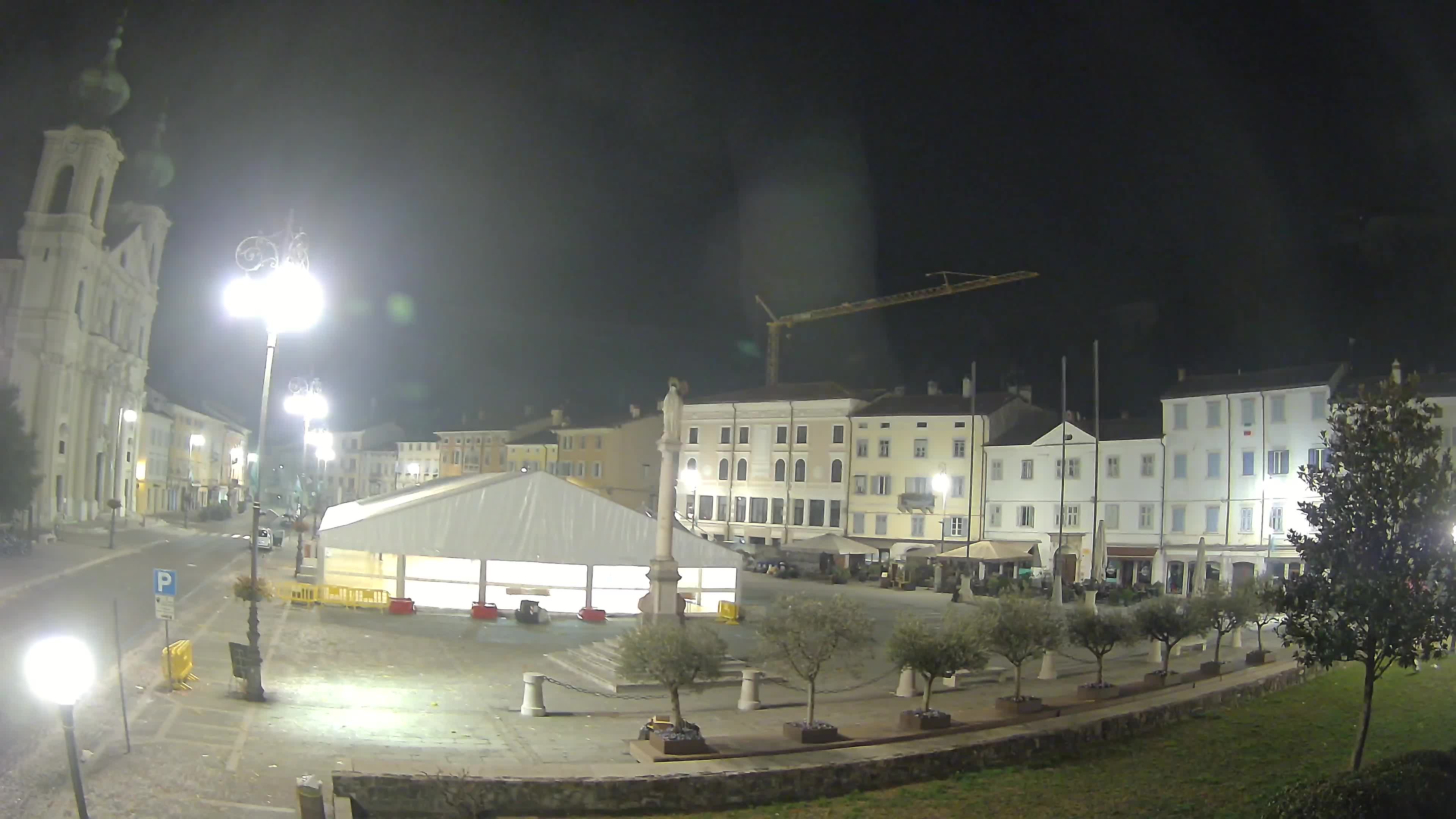 Webcam Gorizia Piazza della Vittoria e chiesa di S. Ignazio