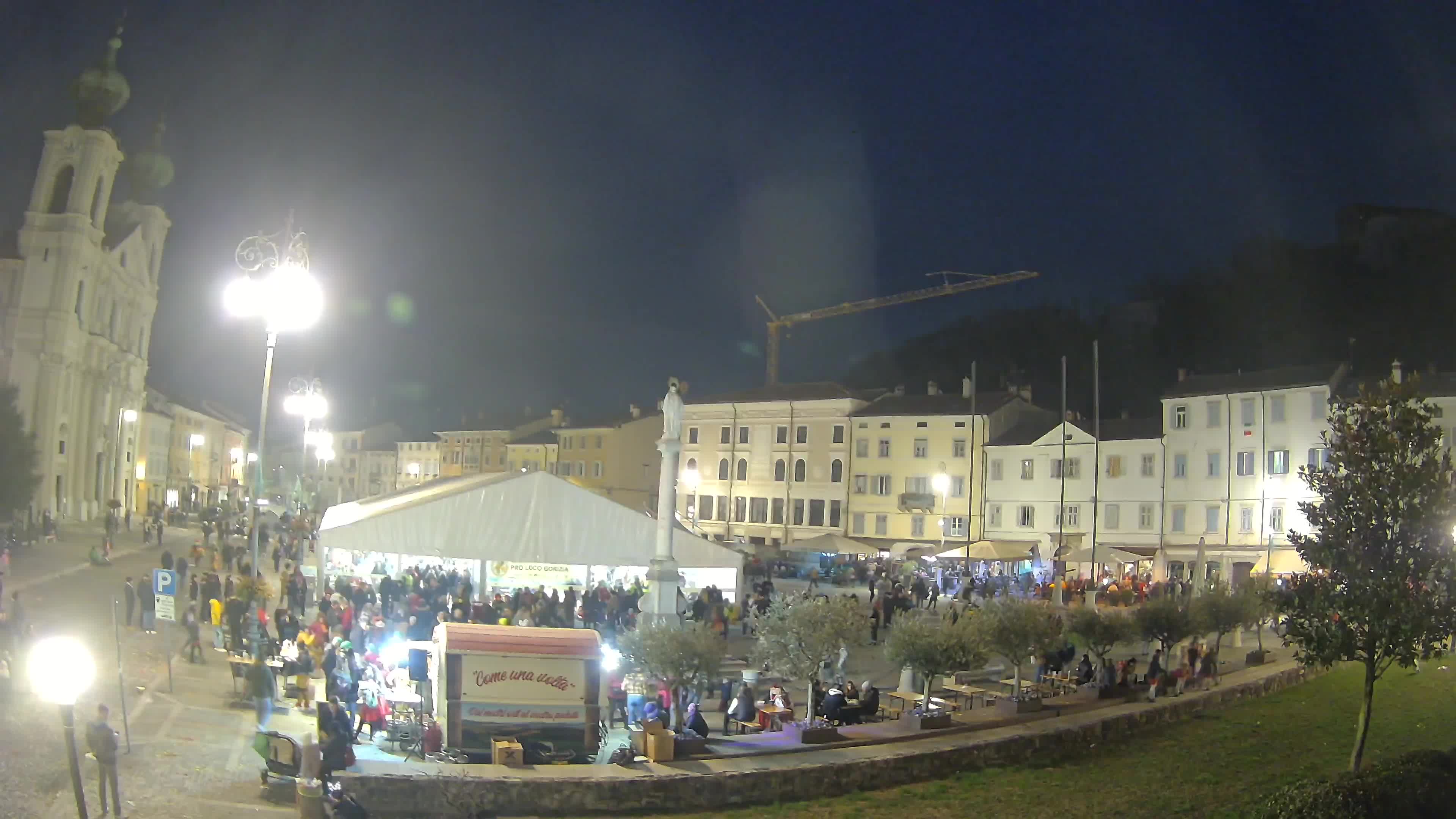 Webcam Gorizia Piazza della Vittoria e chiesa di S. Ignazio