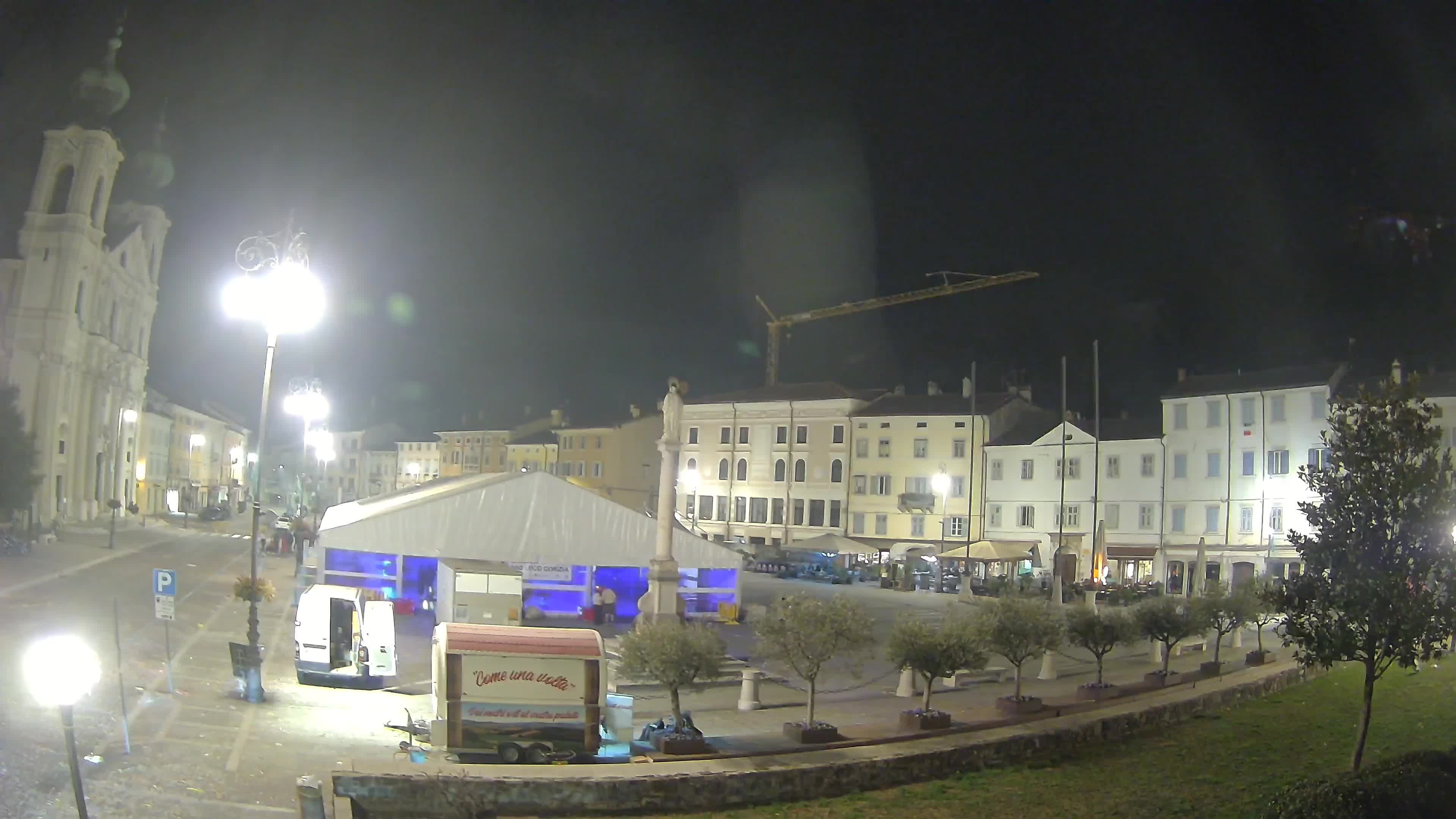 Webcam Gorizia Piazza della Vittoria e chiesa di S. Ignazio