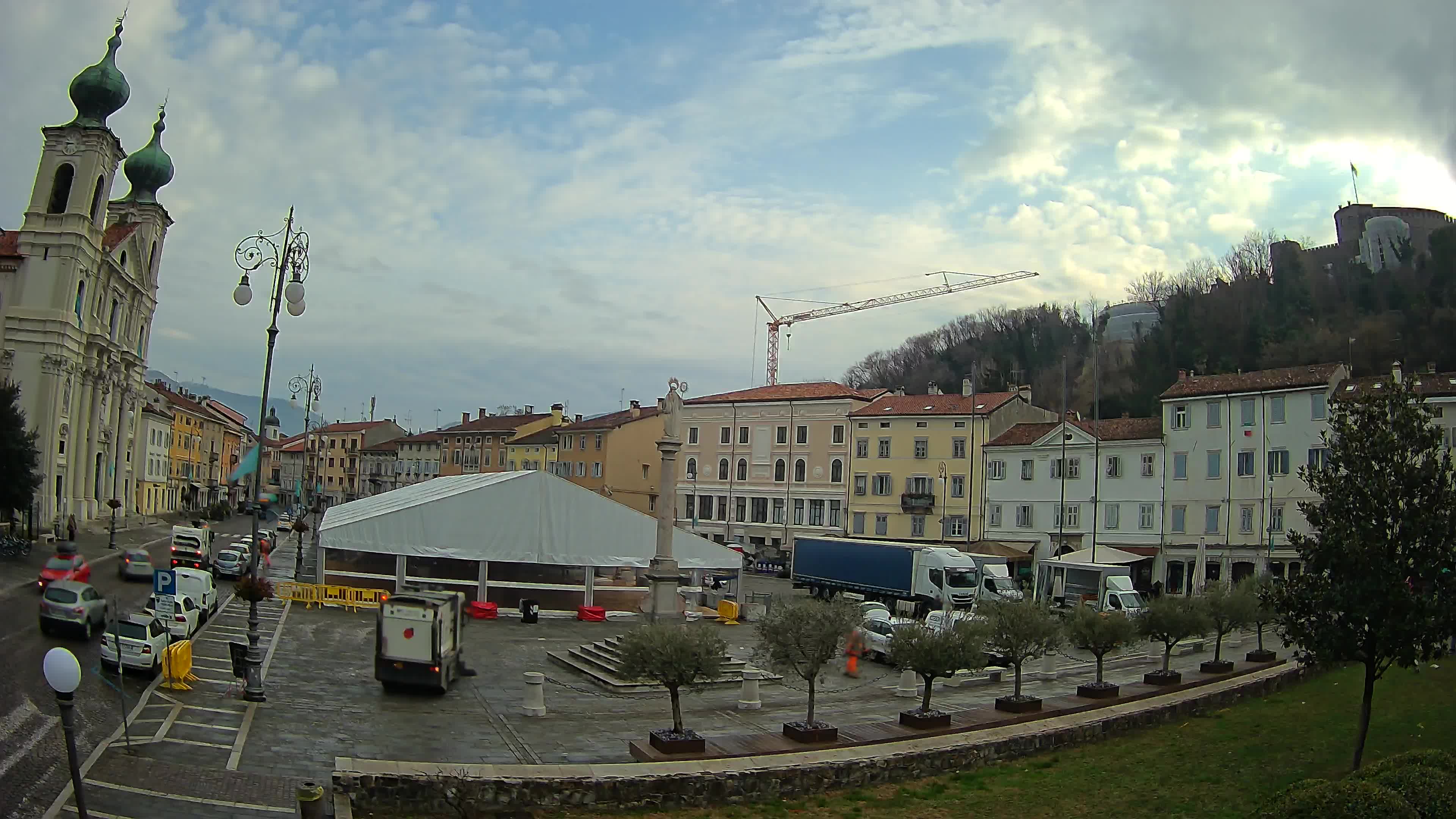 Gorizia – Plaza Vittoria – iglesia de San Pedro. Ignacio