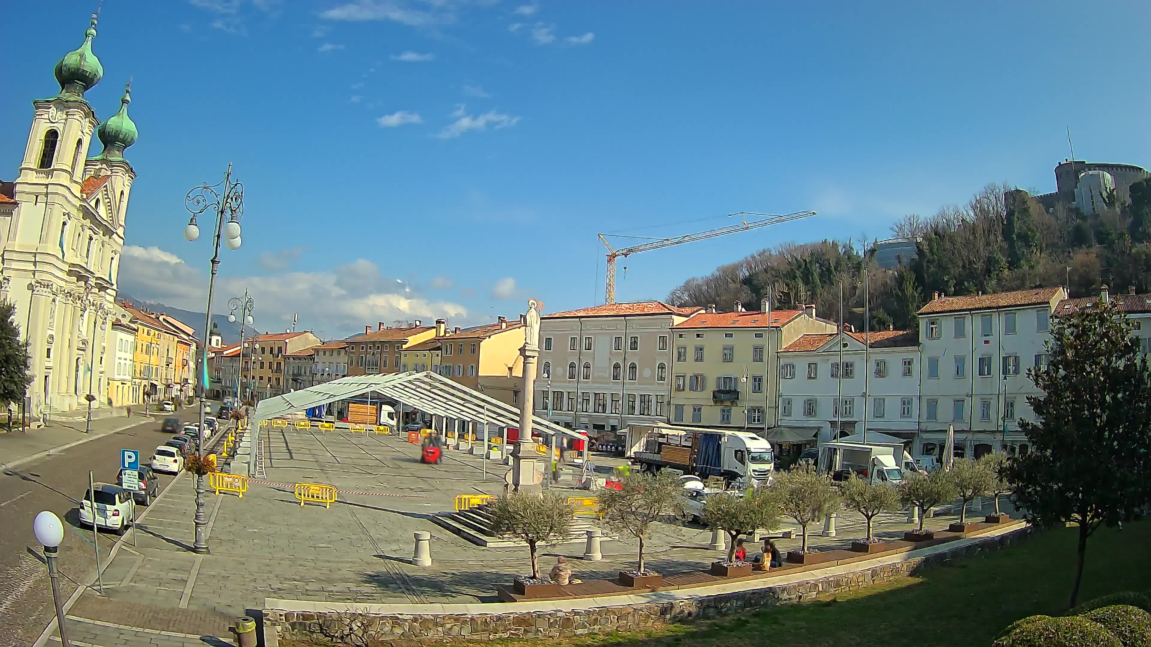 Gorizia – Plaza Vittoria – iglesia de San Pedro. Ignacio