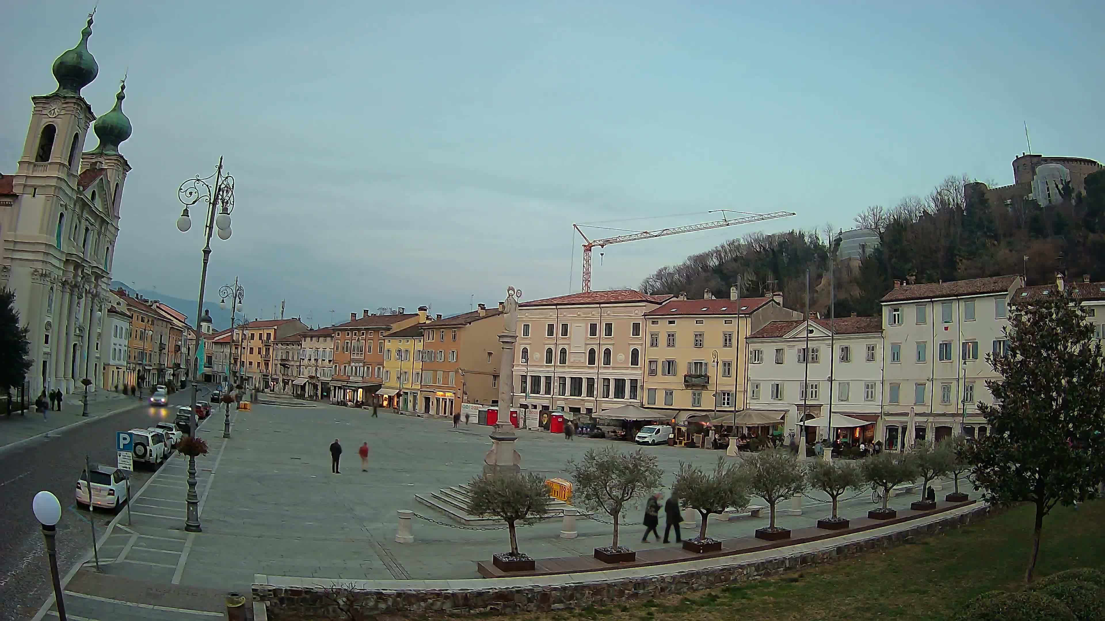 Gorizia – Plaza Vittoria – iglesia de San Pedro. Ignacio