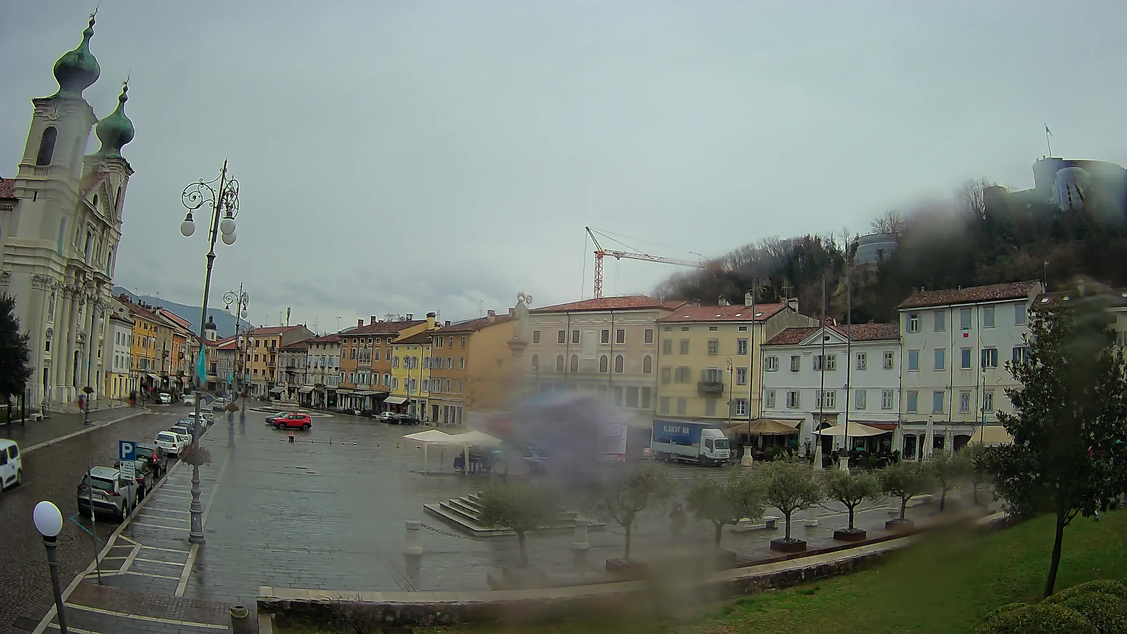 Gorizia – Plaza Vittoria – iglesia de San Pedro. Ignacio