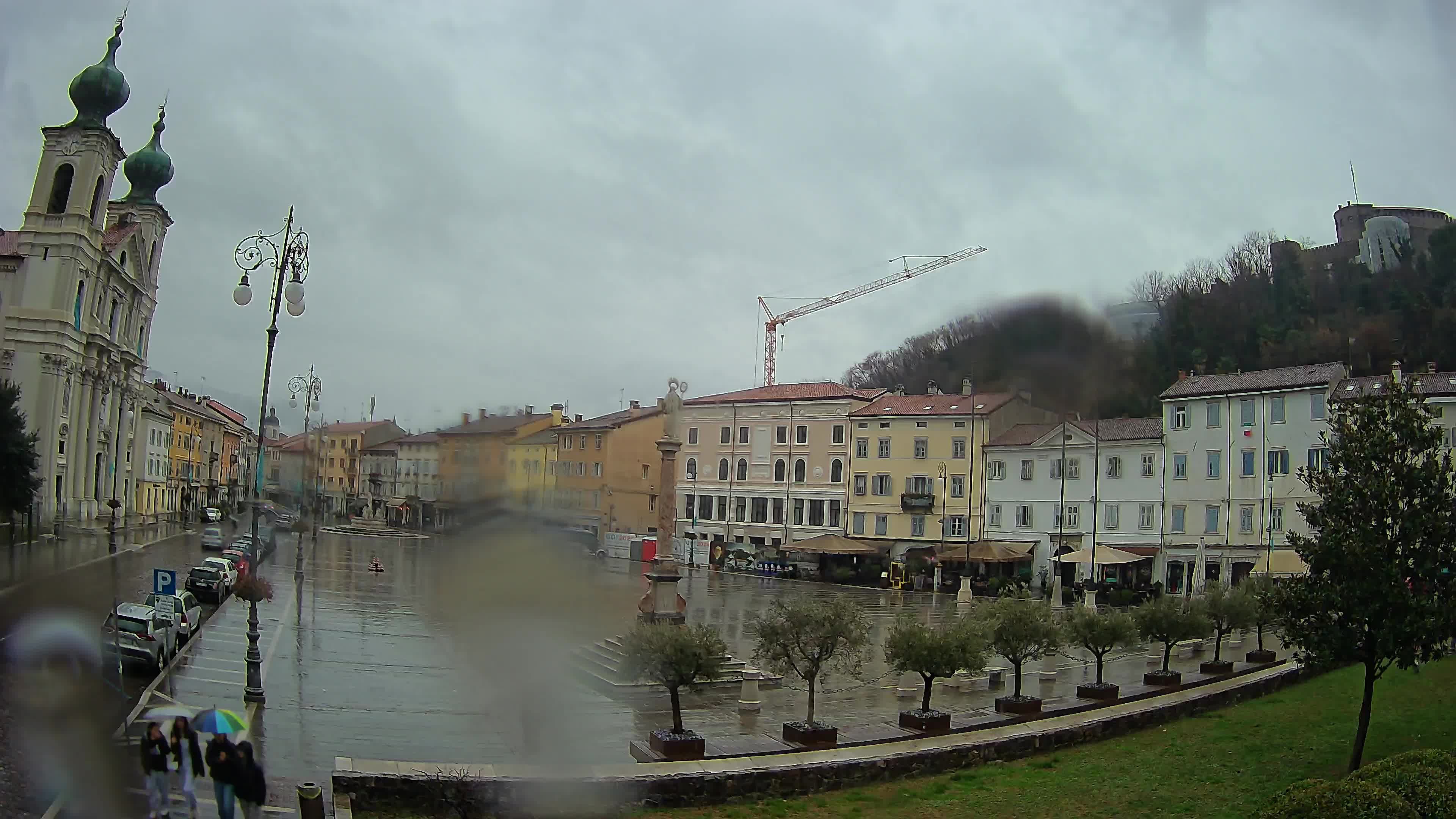 Gorizia – Plaza Vittoria – iglesia de San Pedro. Ignacio