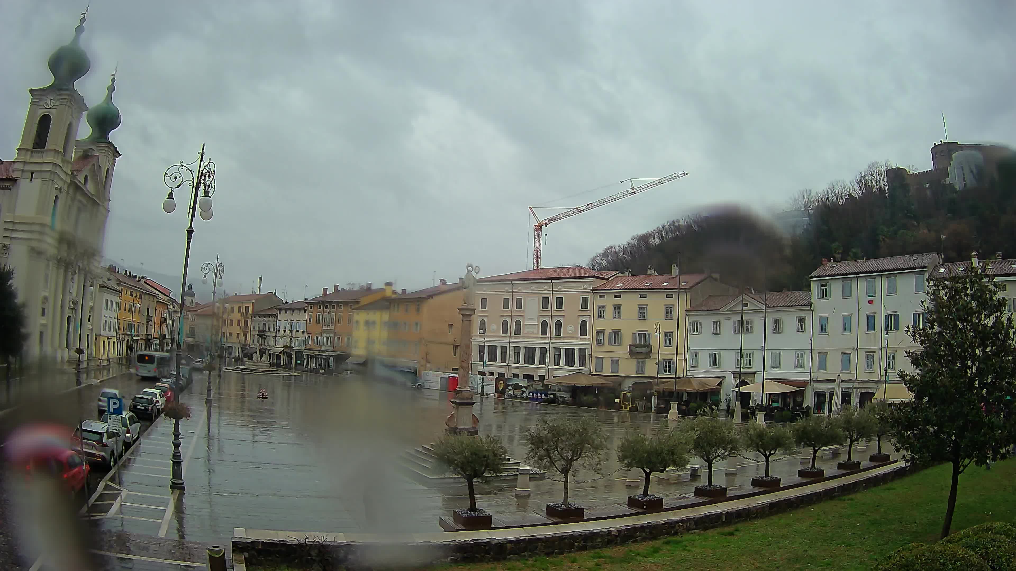 Gorizia – Plaza Vittoria – iglesia de San Pedro. Ignacio