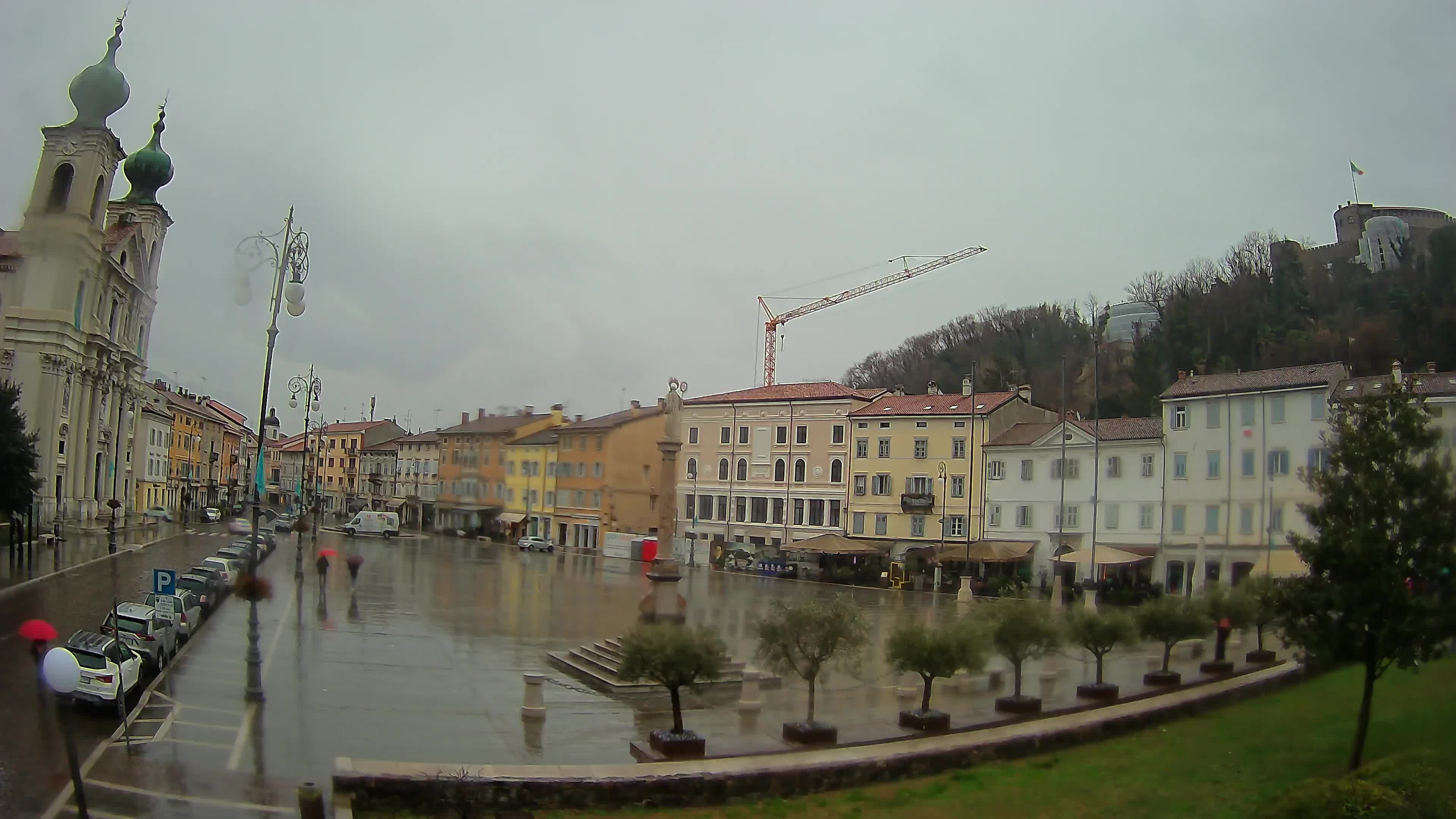 Gorizia – Plaza Vittoria – iglesia de San Pedro. Ignacio