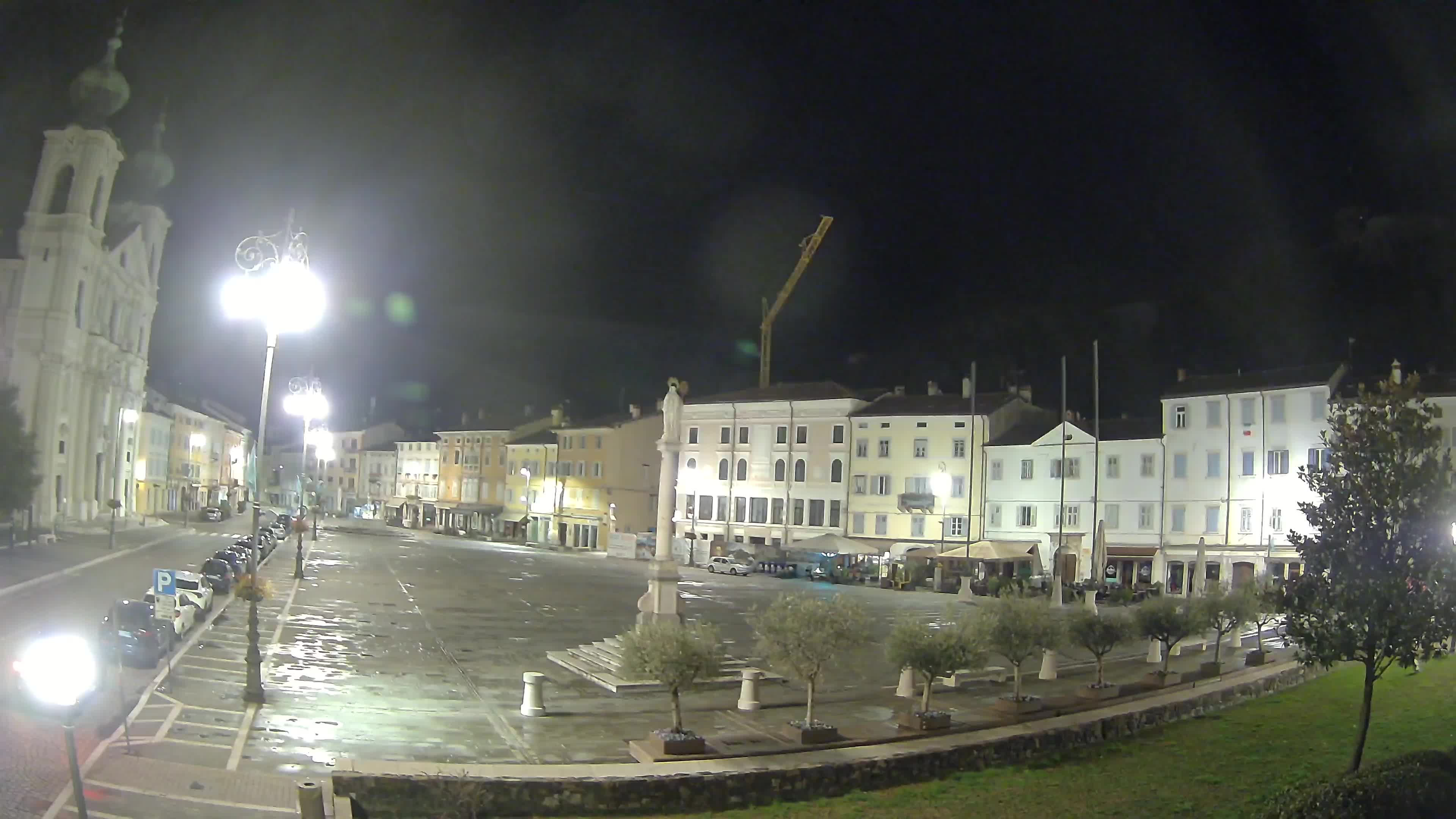 Gorizia – Plaza Vittoria – iglesia de San Pedro. Ignacio