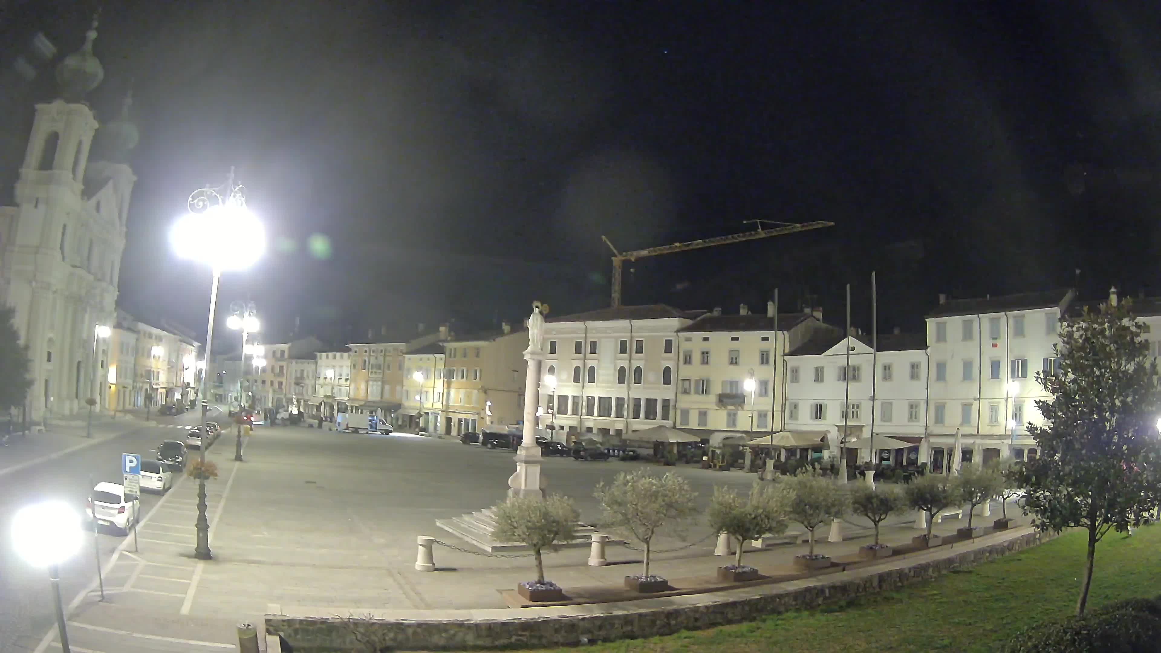 Gorizia – Plaza Vittoria – iglesia de San Pedro. Ignacio