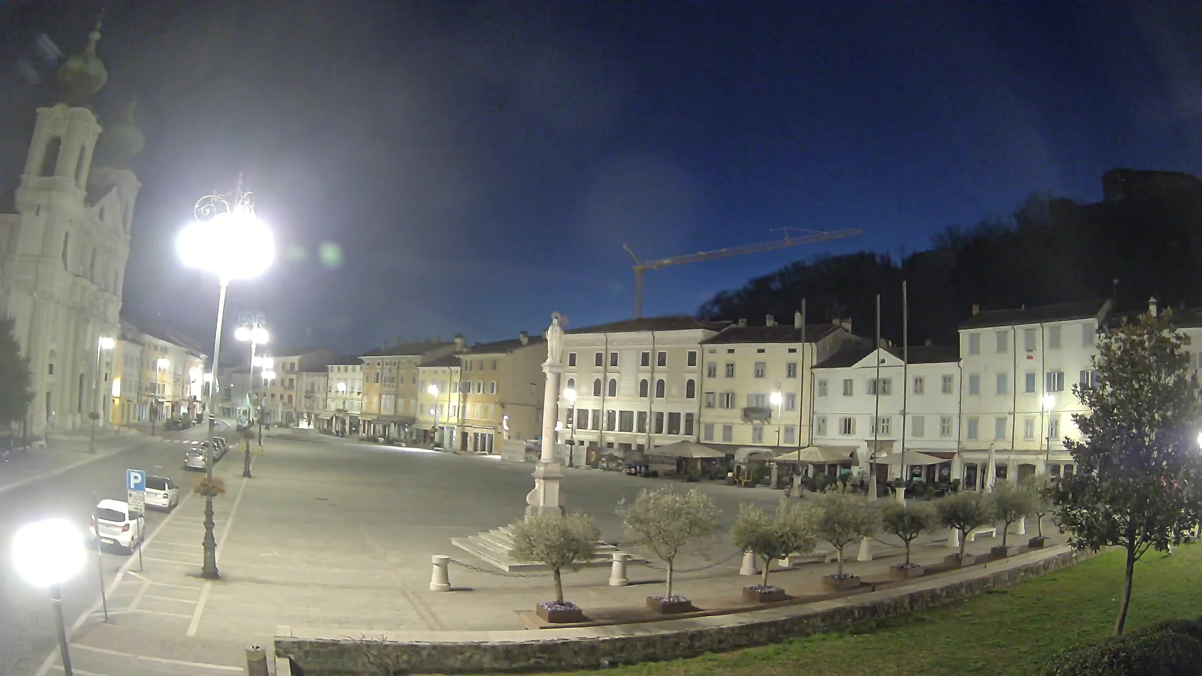 Gorizia – Plaza Vittoria – iglesia de San Pedro. Ignacio