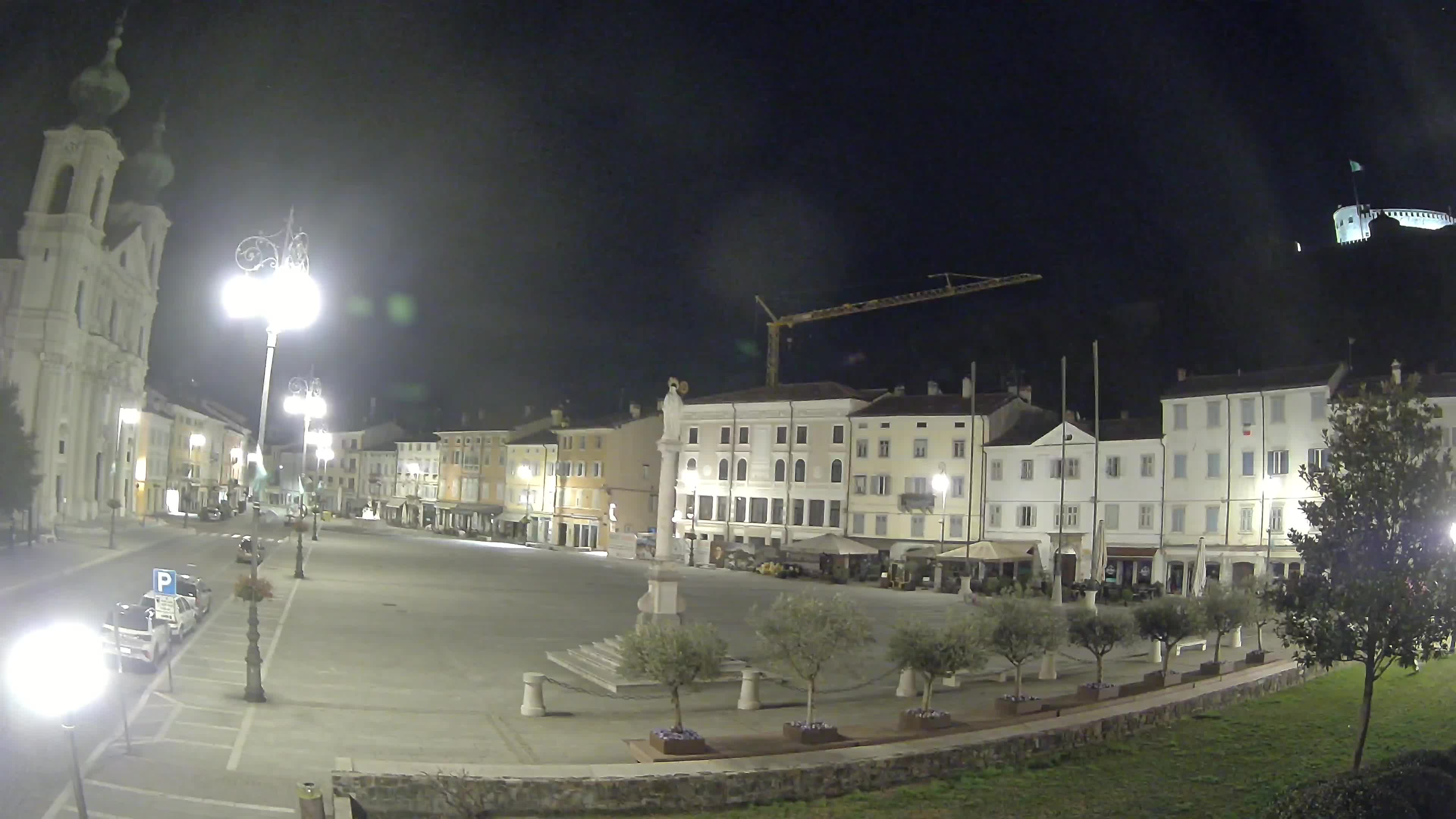 Webcam Gorizia Piazza della Vittoria e chiesa di S. Ignazio