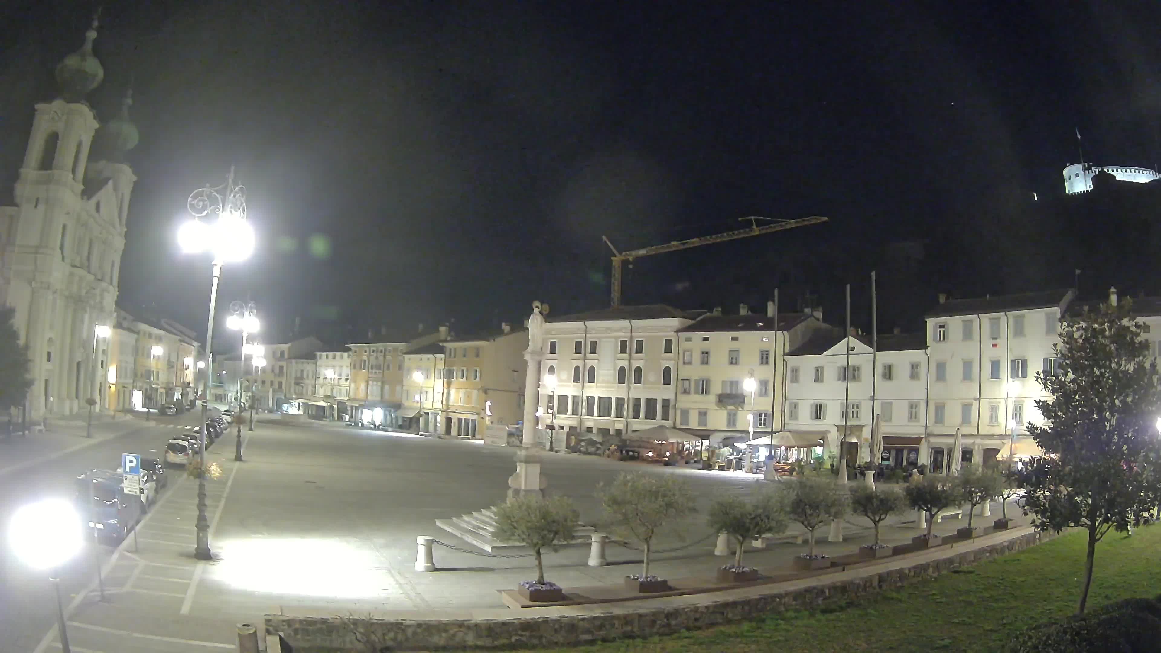 Webcam Gorizia Piazza della Vittoria e chiesa di S. Ignazio