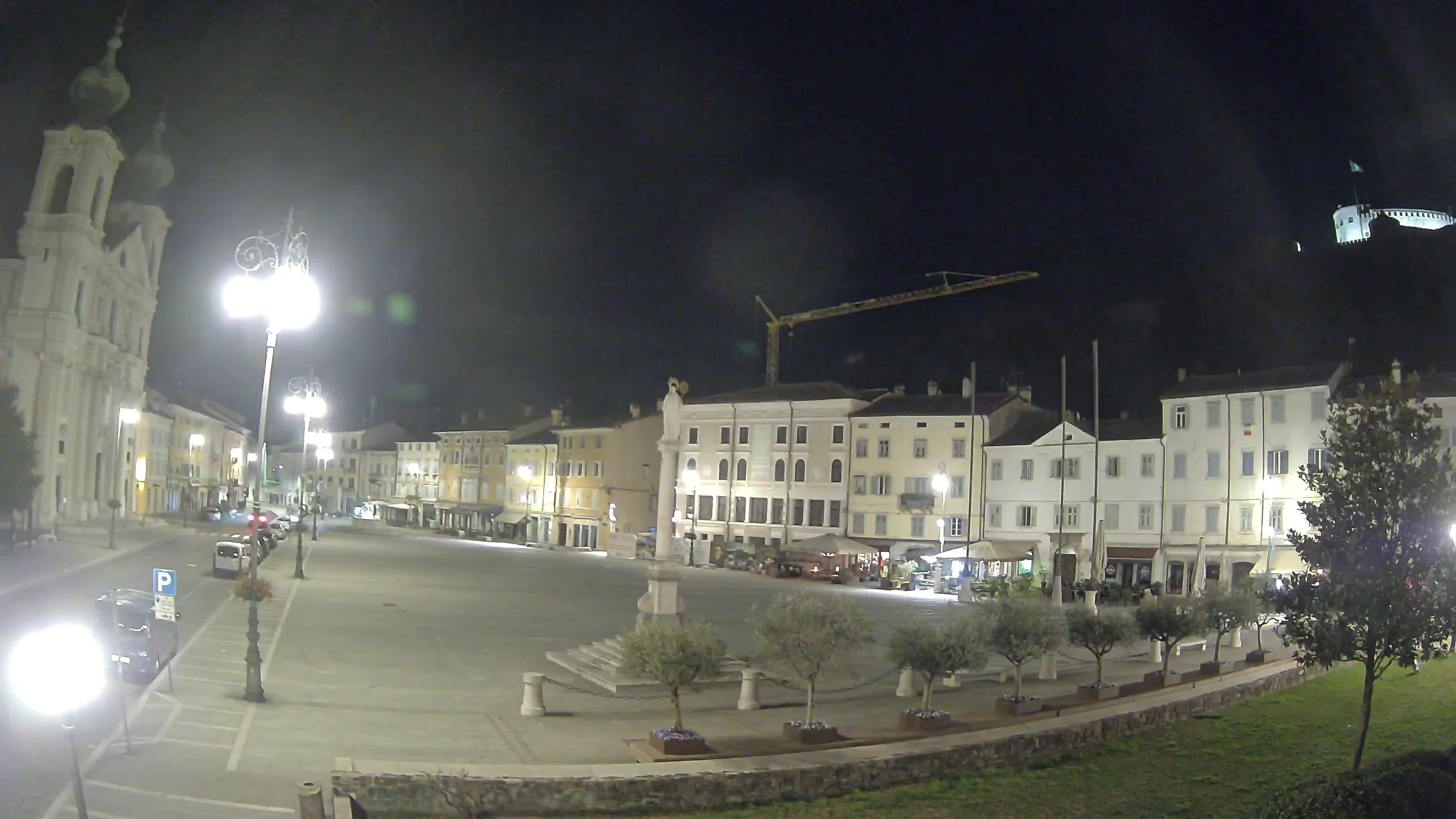 Webcam Gorizia Piazza della Vittoria e chiesa di S. Ignazio