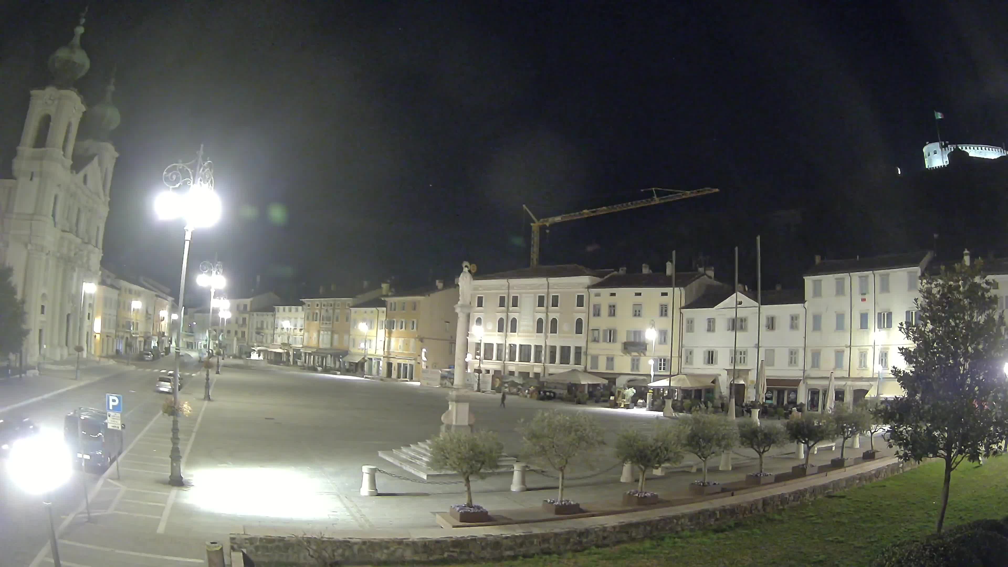 Webcam Gorizia Piazza della Vittoria e chiesa di S. Ignazio