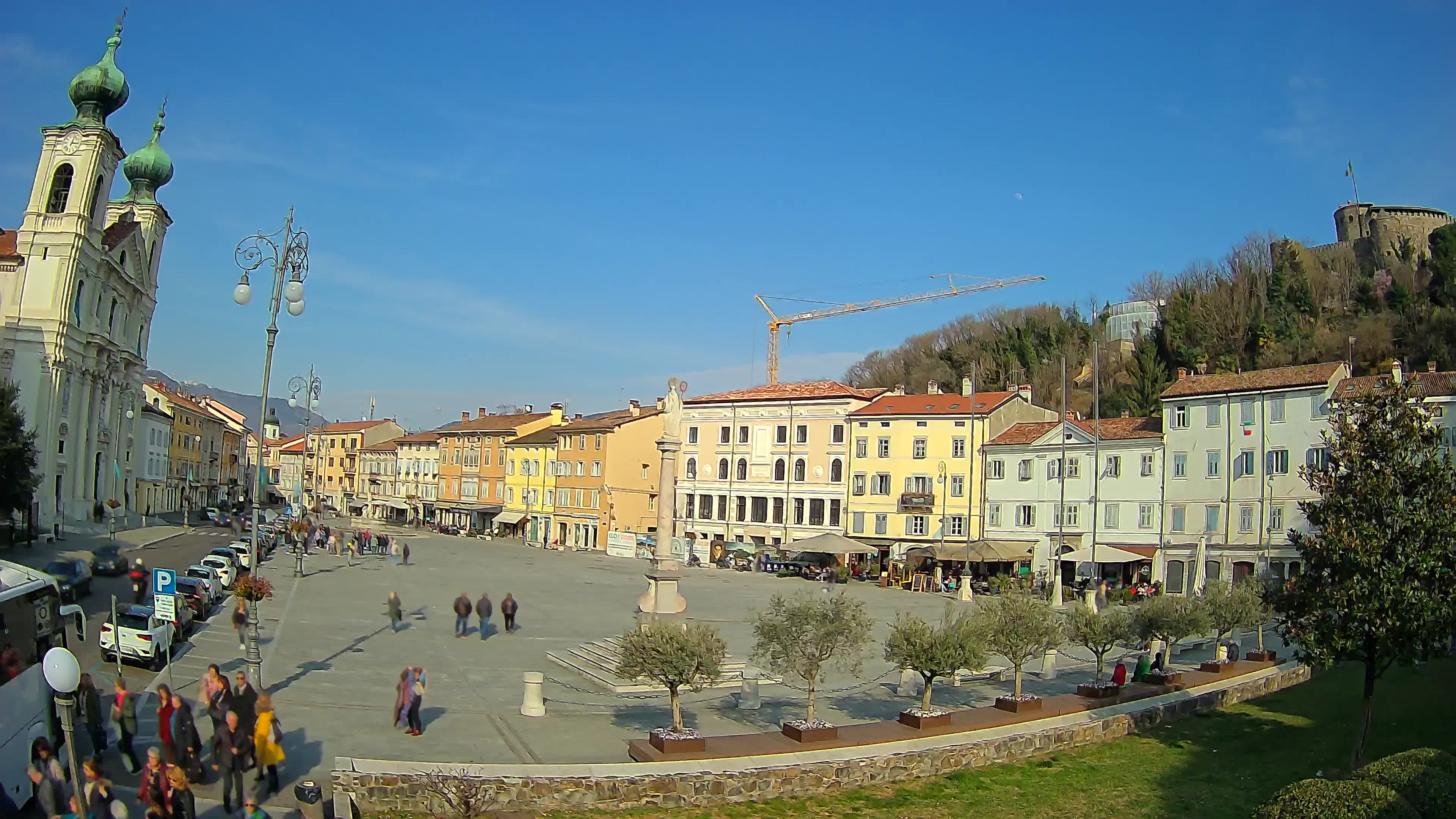 Gorizia – Plaza Vittoria – iglesia de San Pedro. Ignacio