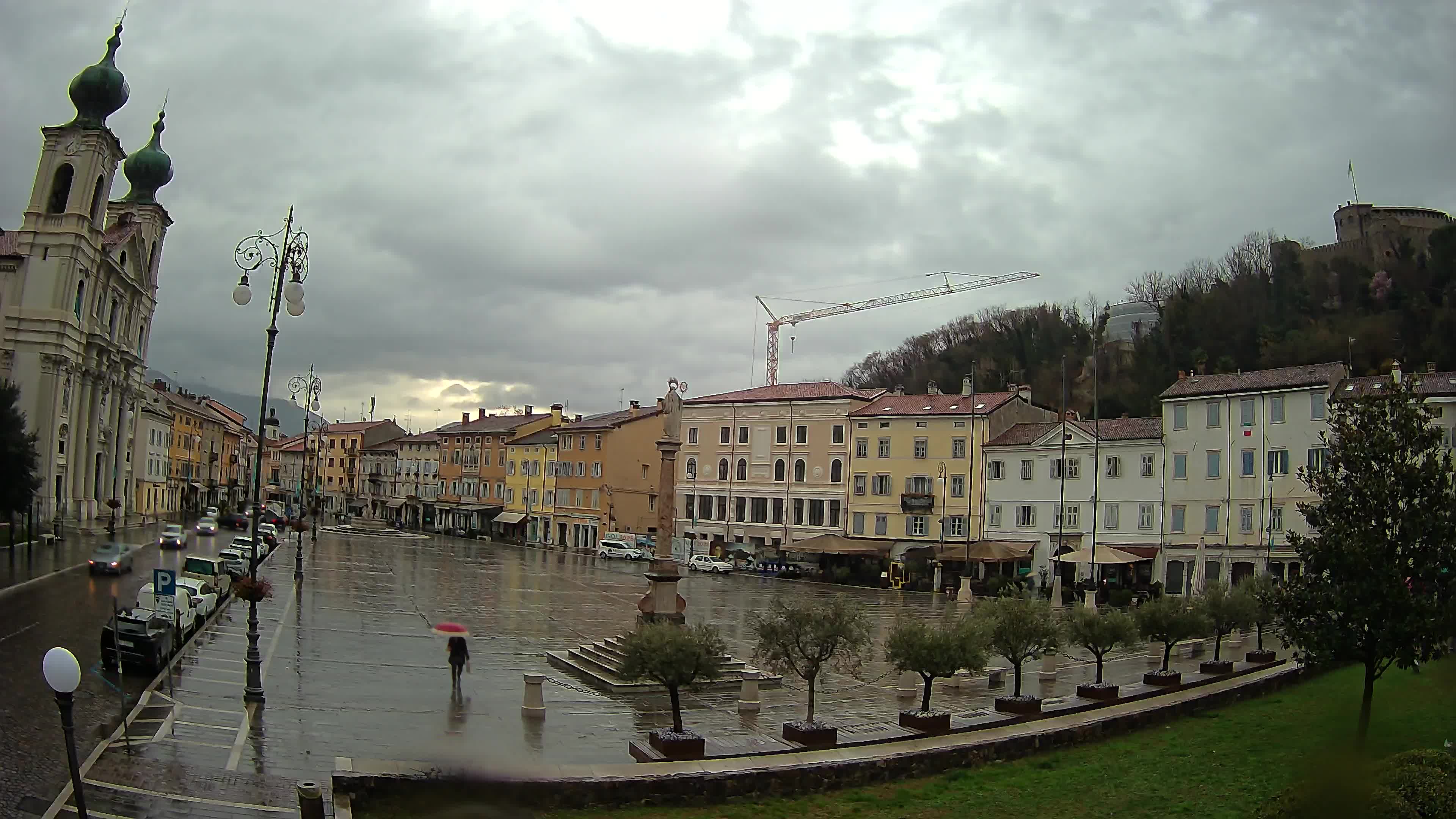 Gorizia – Plaza Vittoria – iglesia de San Pedro. Ignacio