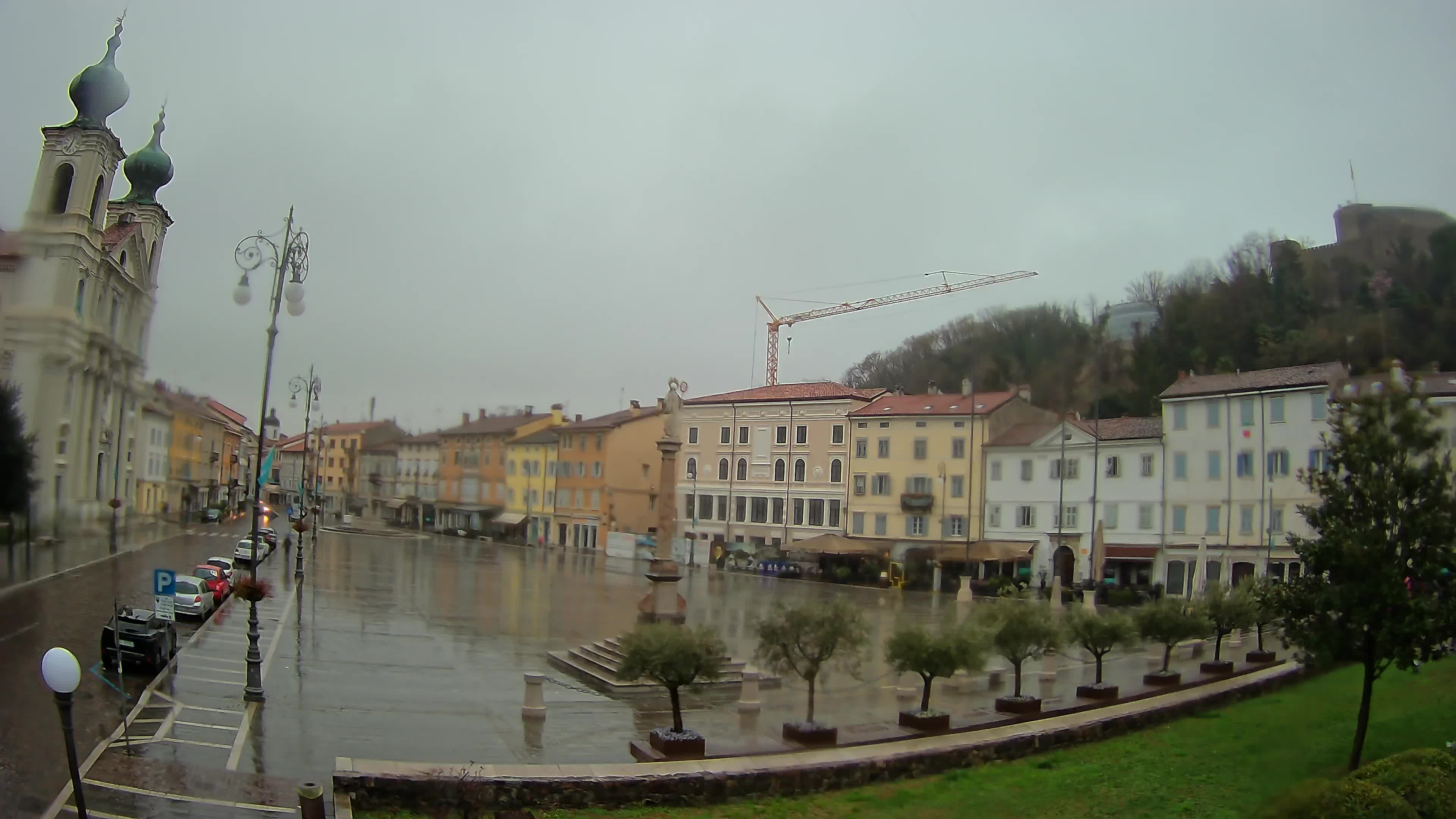 Gorizia – Plaza Vittoria – iglesia de San Pedro. Ignacio