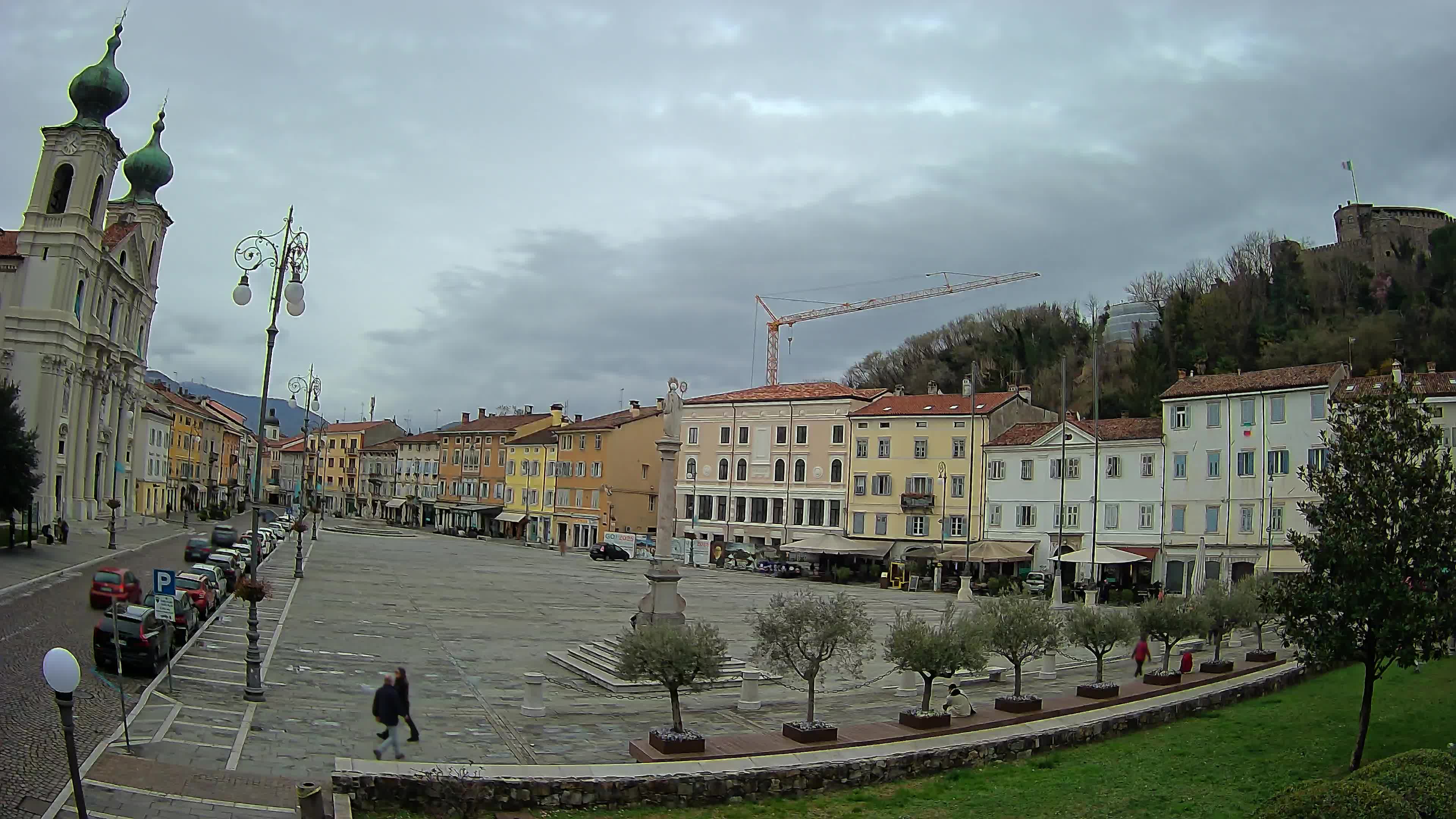 Gorizia – Plaza Vittoria – iglesia de San Pedro. Ignacio