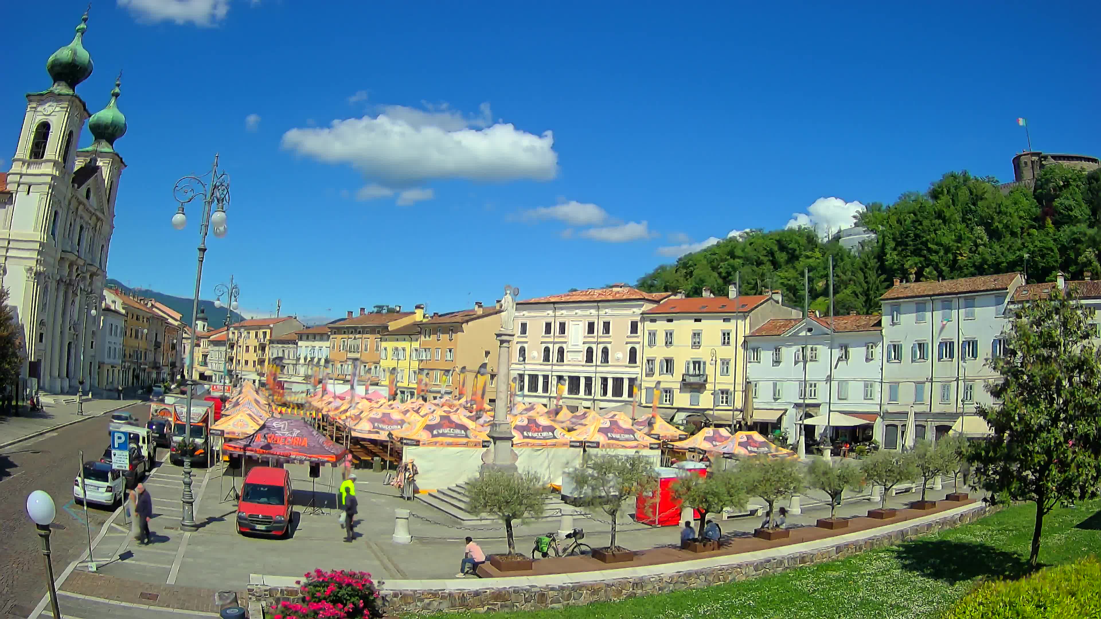 Webcam Gorizia Vittoria square – Church of st. Ignazio