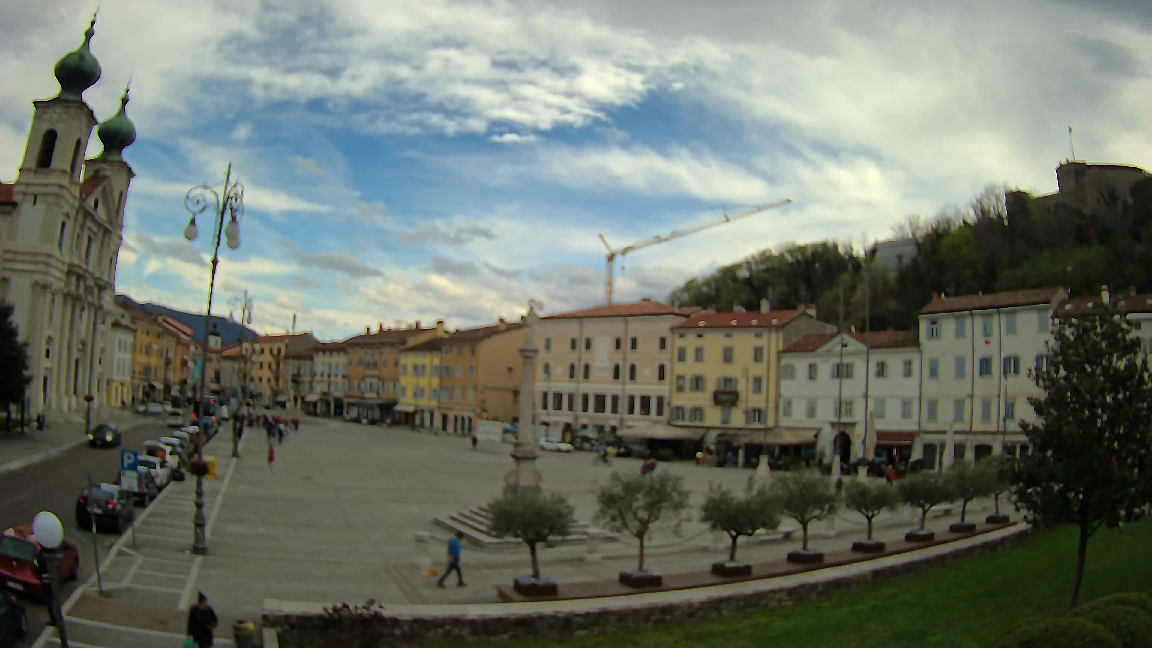 Gorizia – Plaza Vittoria – iglesia de San Pedro. Ignacio