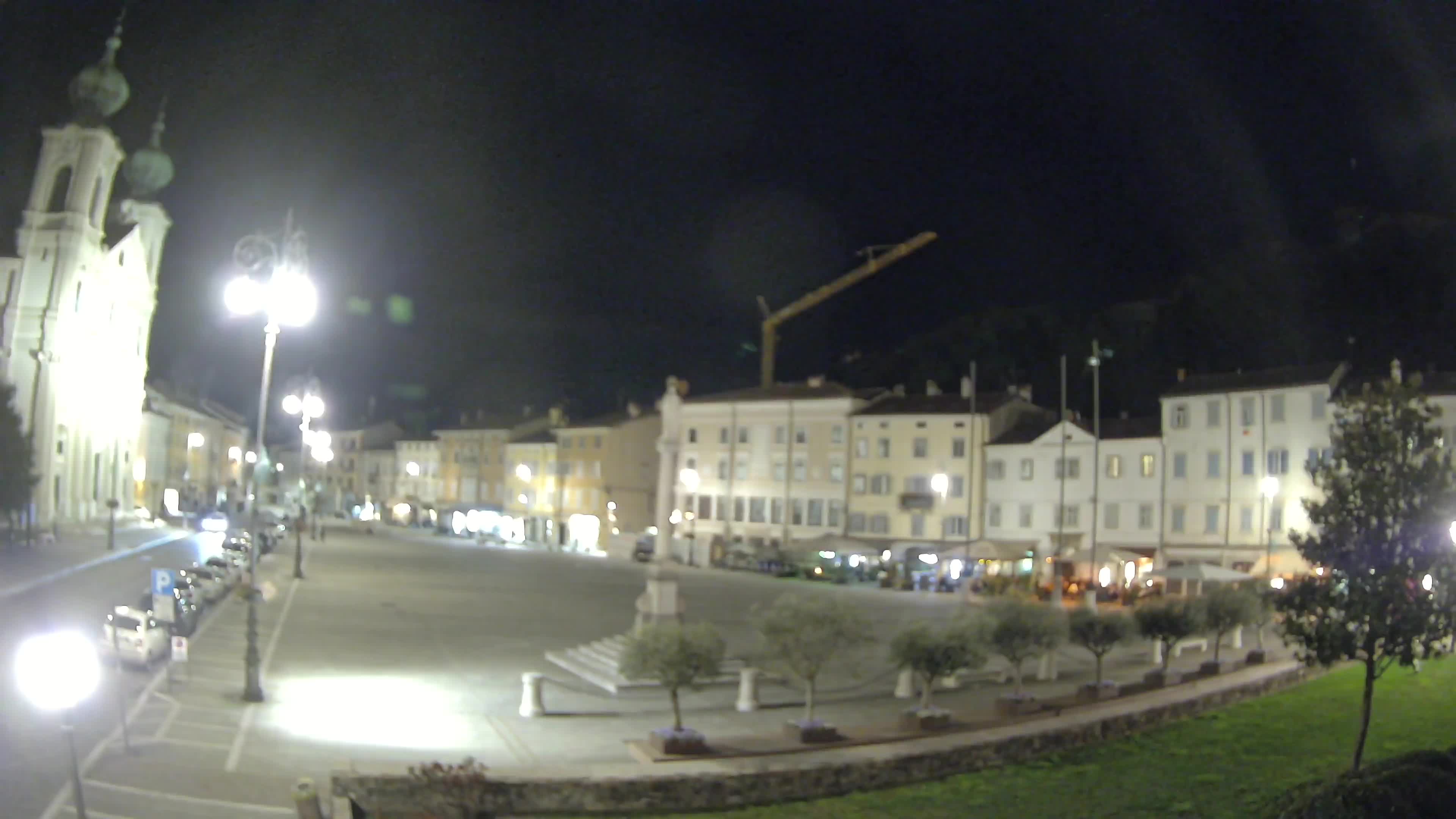 Gorizia Piazza della Vittoria e chiesa di S. Ignazio