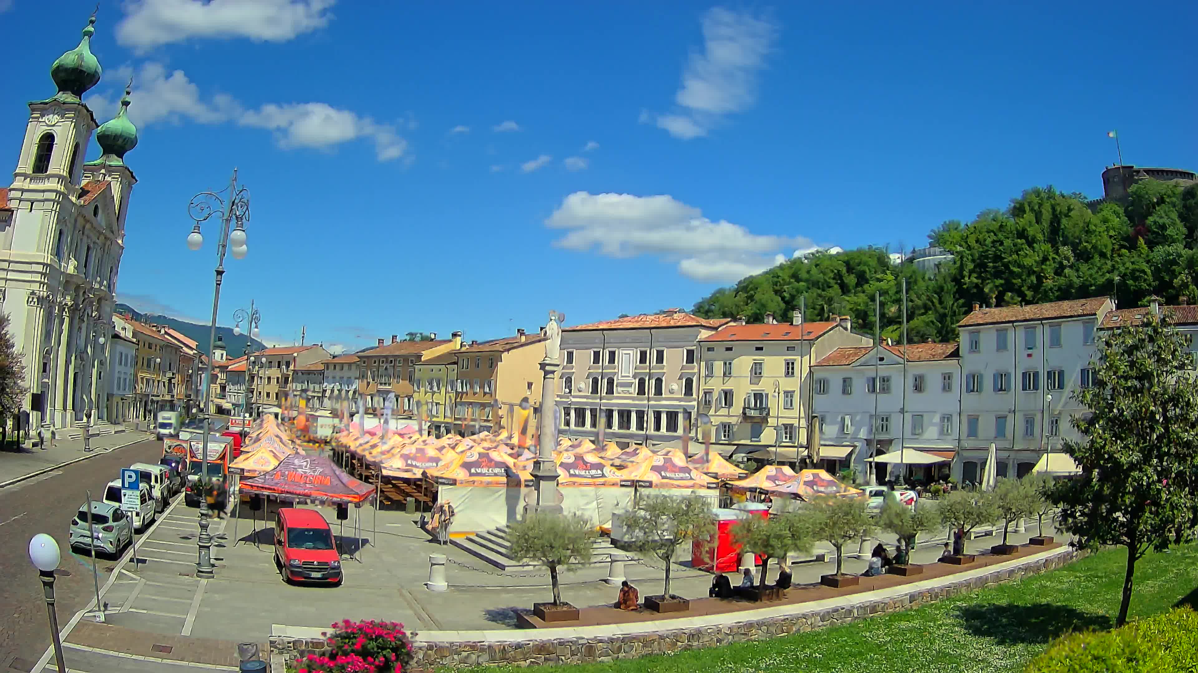 Webcam Gorizia Vittoria square – Church of st. Ignazio