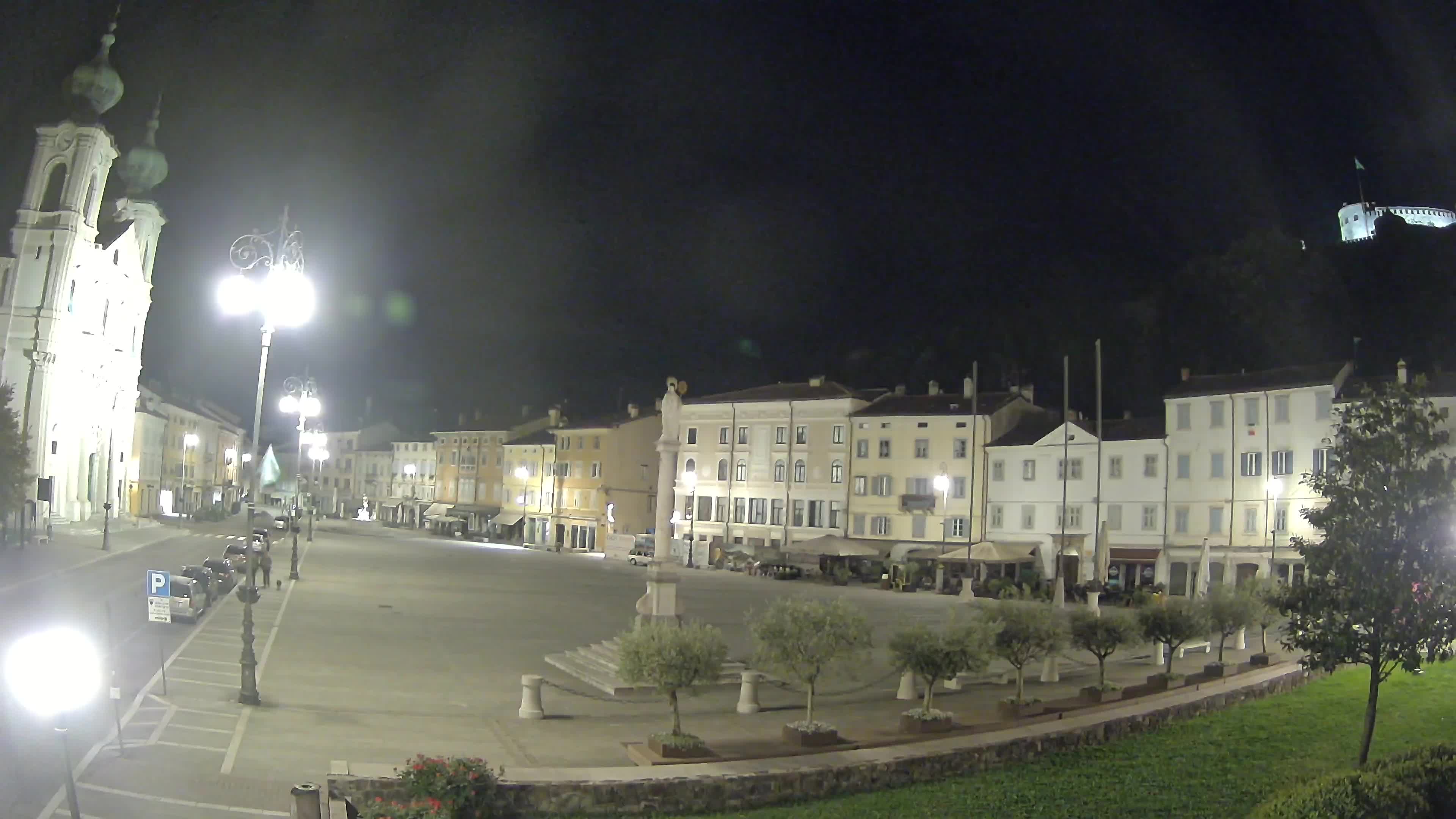 Gorizia – Plaza Vittoria – iglesia de San Pedro. Ignacio
