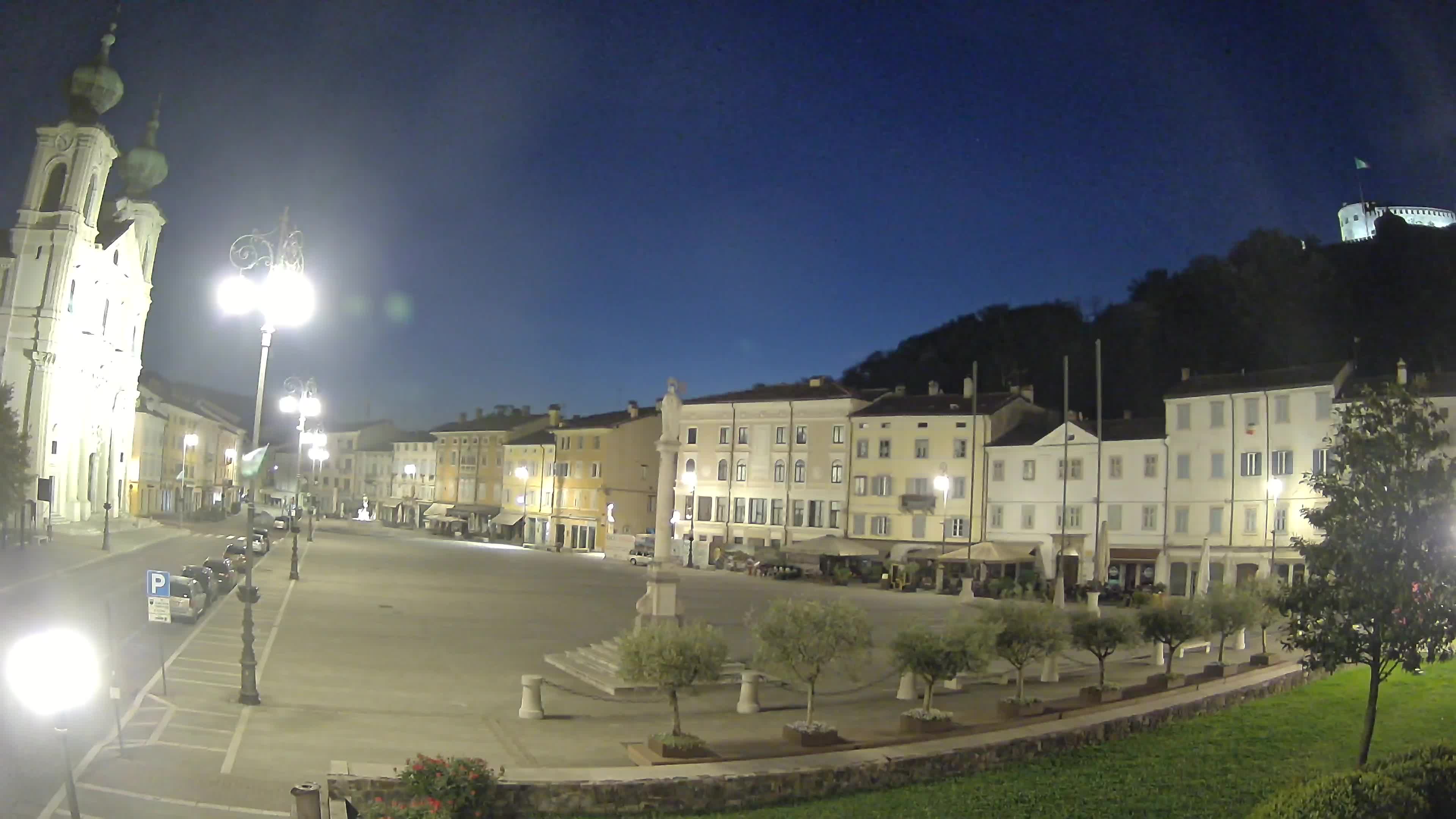 Gorizia – Plaza Vittoria – iglesia de San Pedro. Ignacio