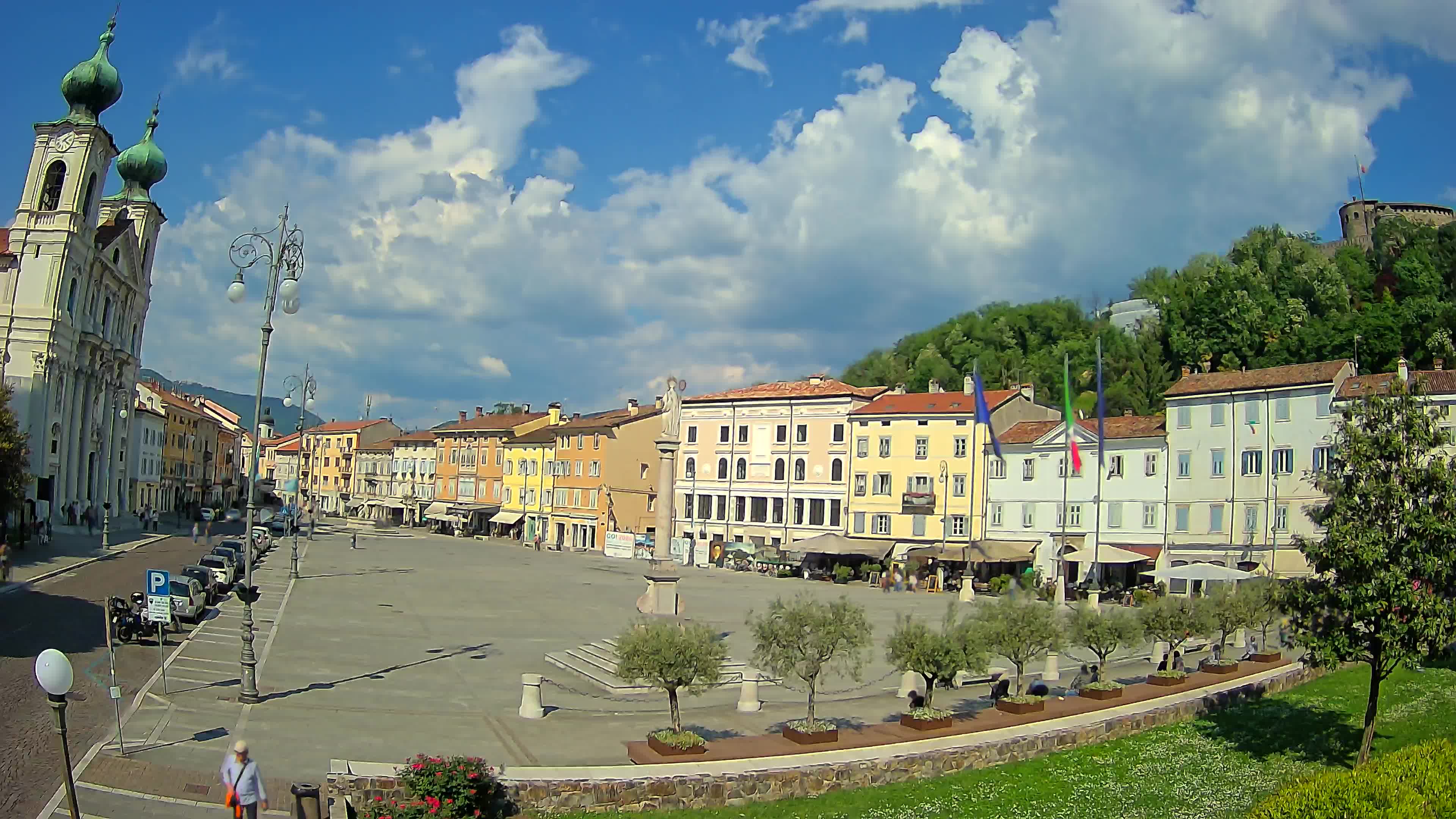 Gorizia – Plaza Vittoria – iglesia de San Pedro. Ignacio