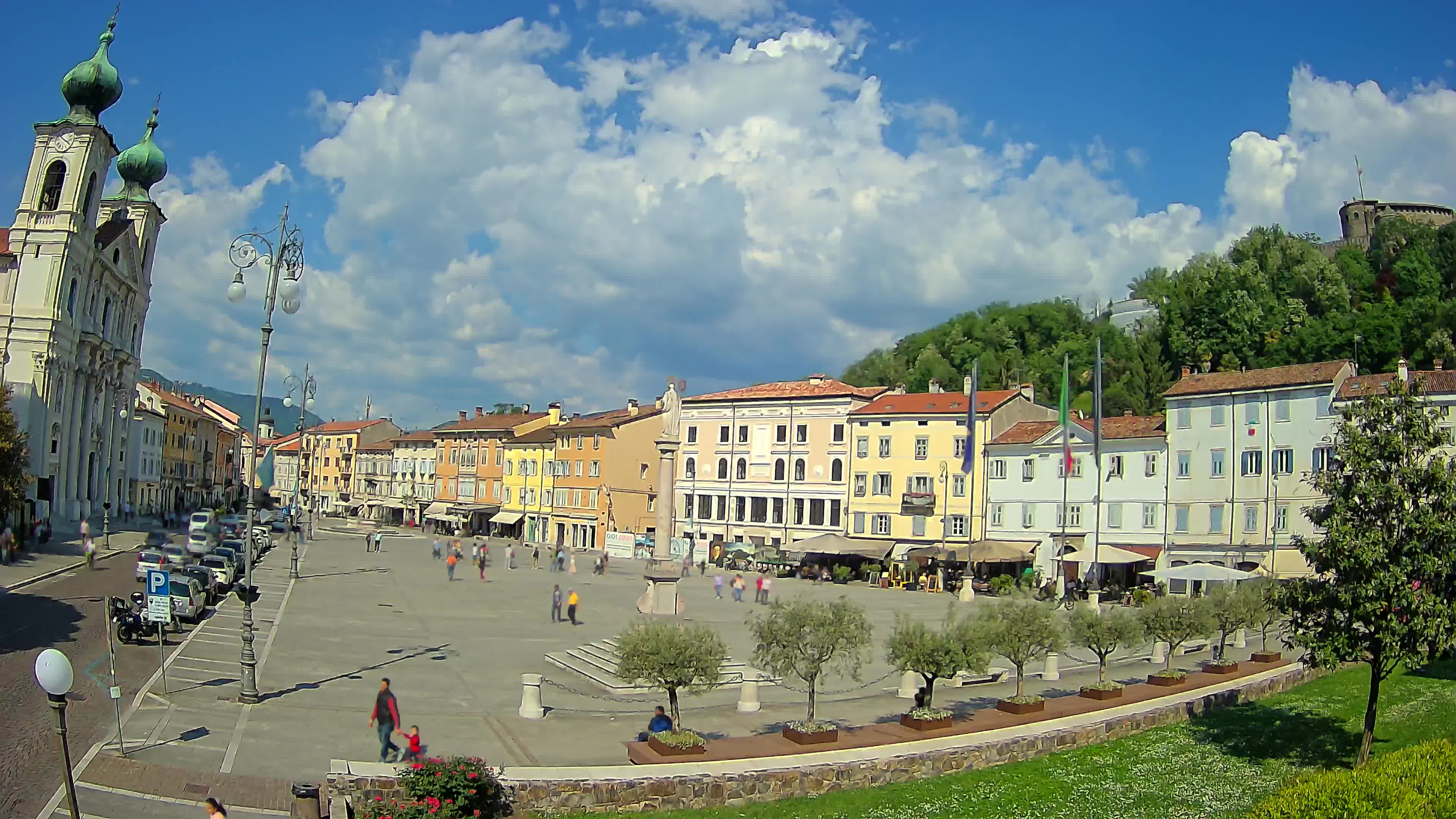 Gorizia – Plaza Vittoria – iglesia de San Pedro. Ignacio