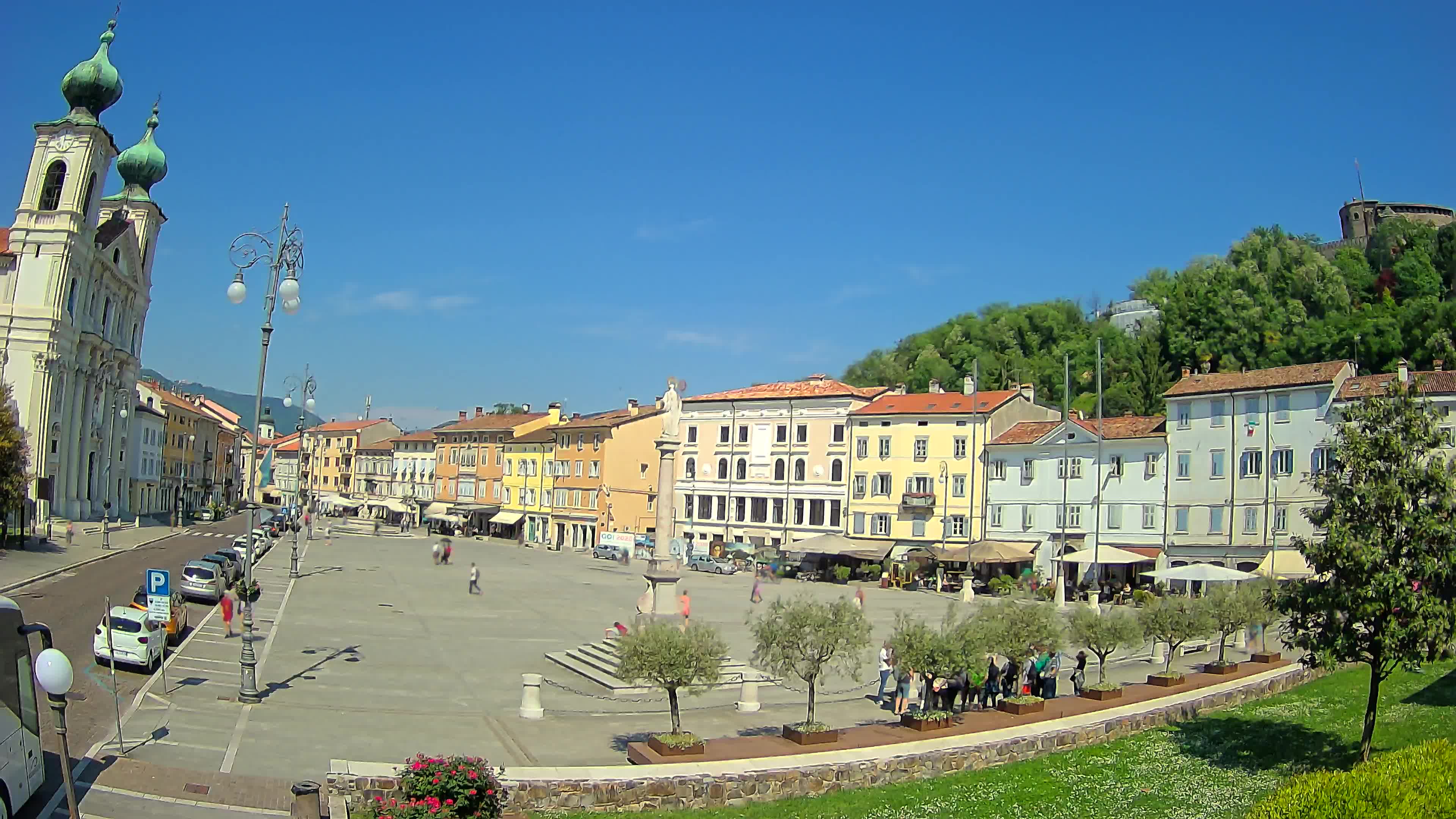 Gorizia – Plaza Vittoria – iglesia de San Pedro. Ignacio