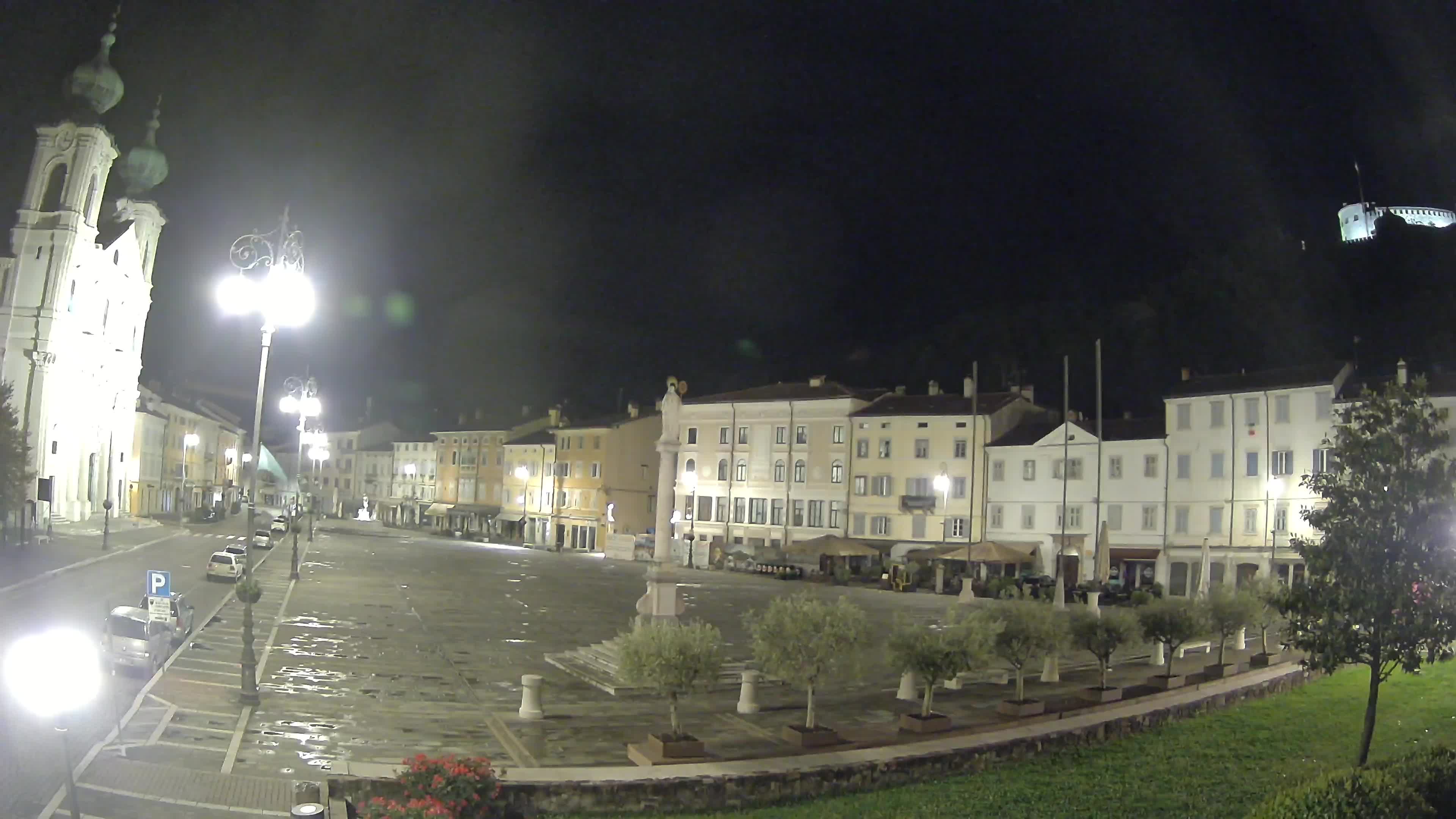 Gorizia – Plaza Vittoria – iglesia de San Pedro. Ignacio