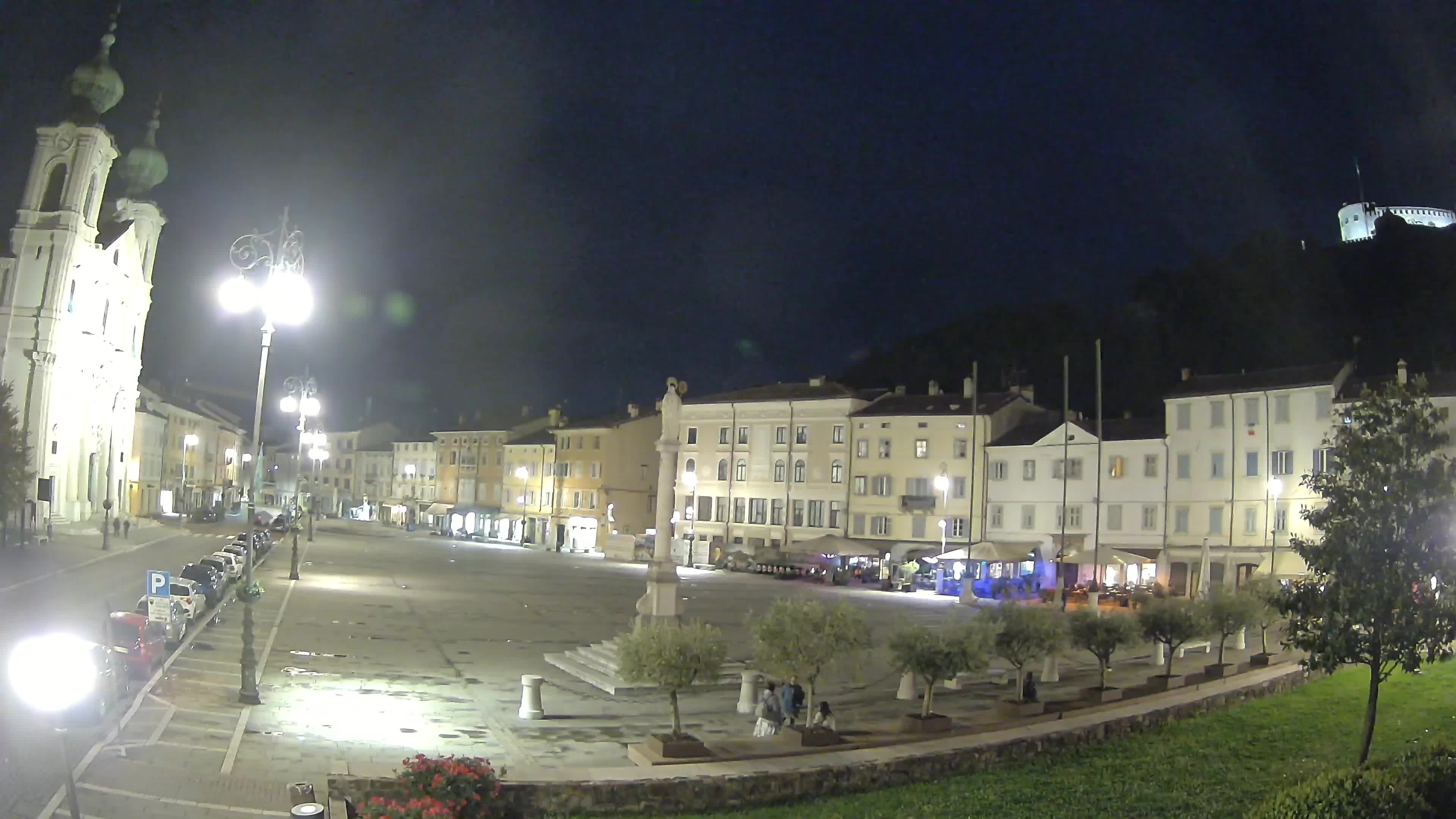 Kamera Gorica Travnik in cerkev sv. Ignacija