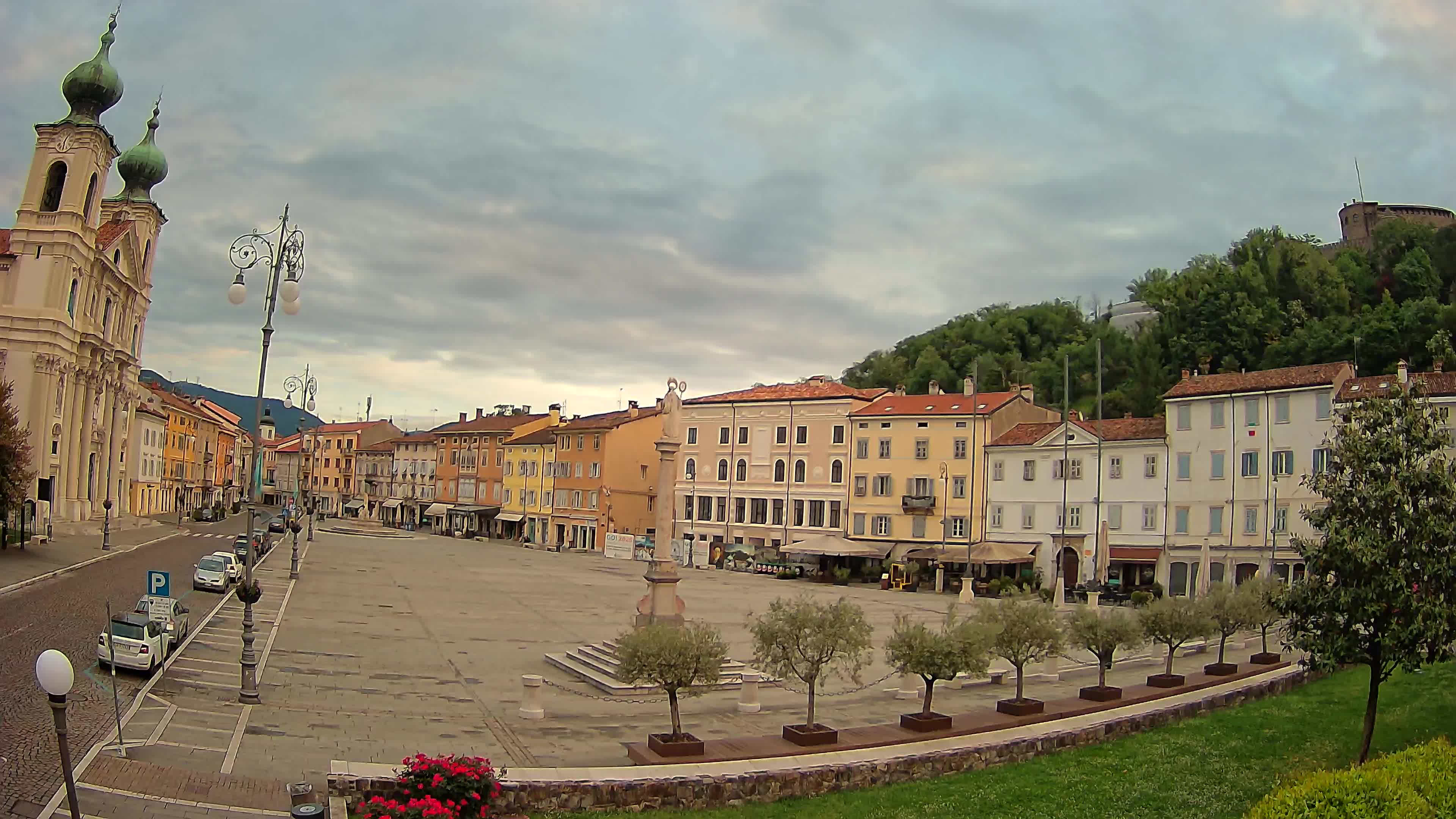 Gorizia – Plaza Vittoria – iglesia de San Pedro. Ignacio