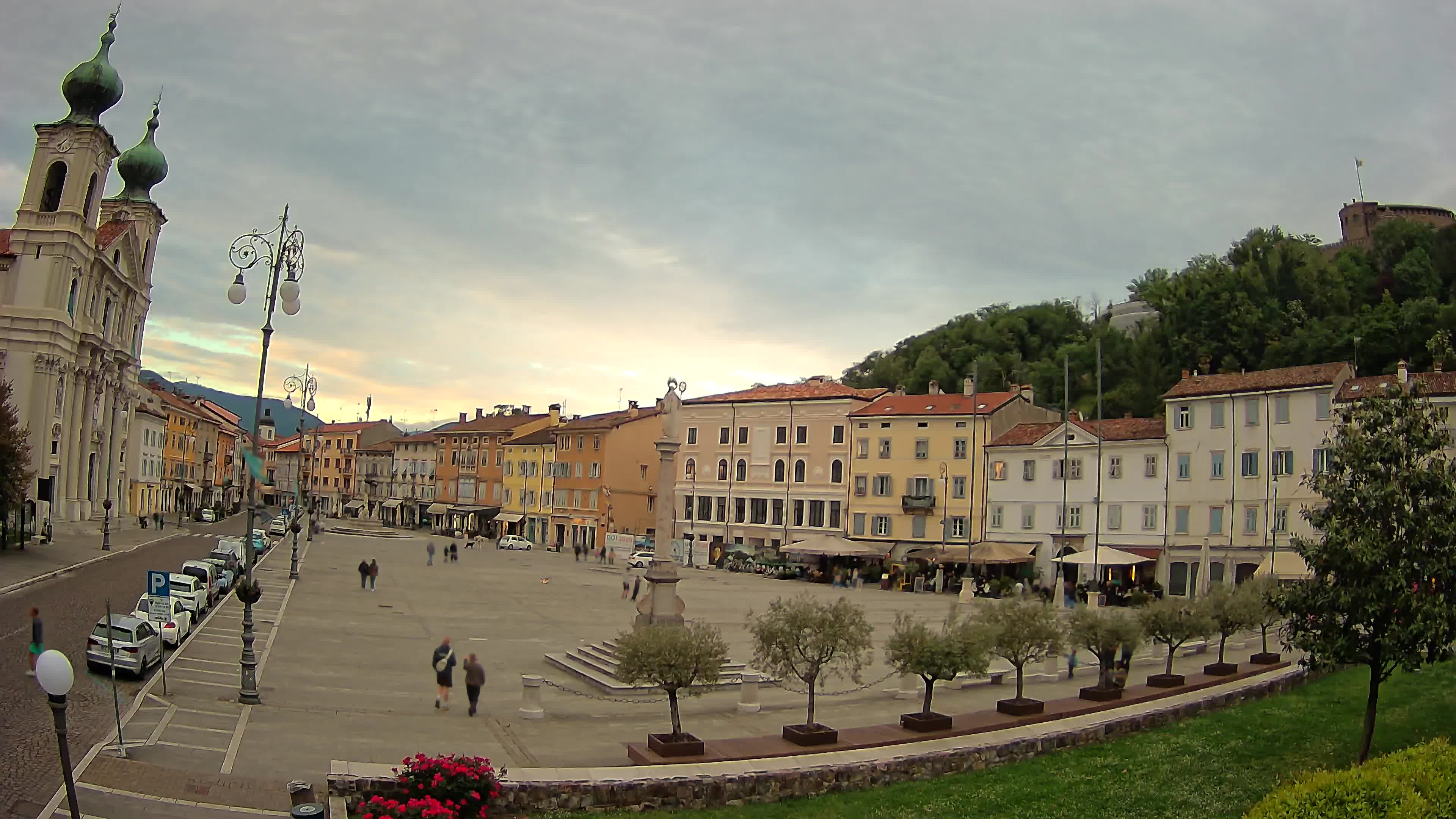Gorizia – Plaza Vittoria – iglesia de San Pedro. Ignacio