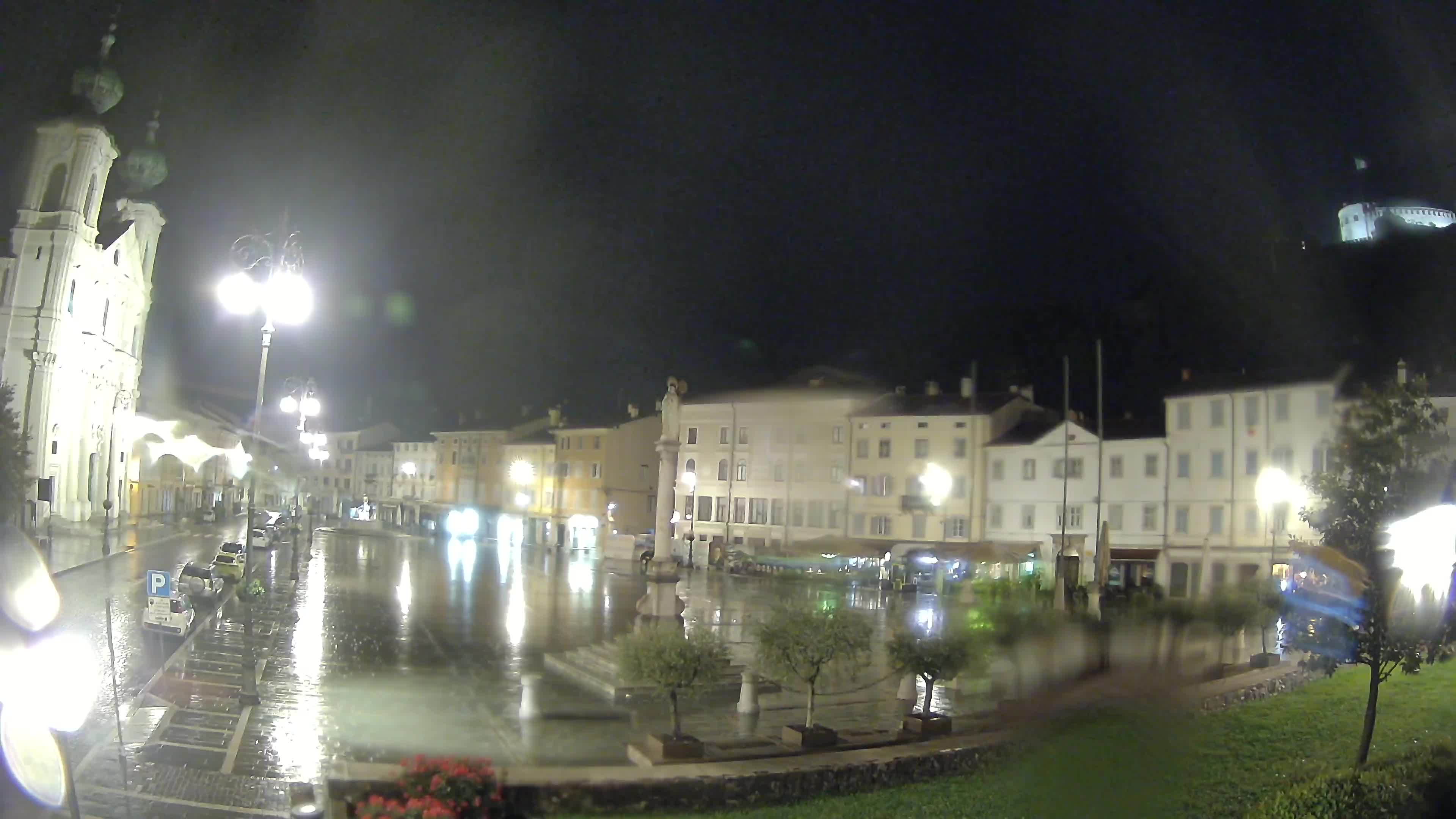 Gorizia – Plaza Vittoria – iglesia de San Pedro. Ignacio