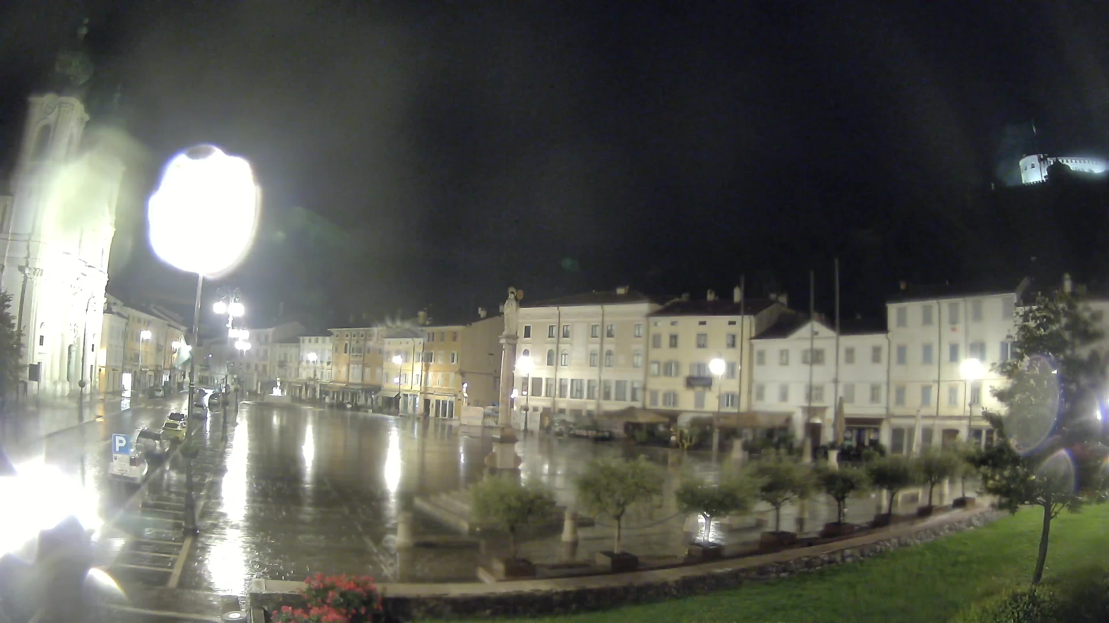 Gorizia – Plaza Vittoria – iglesia de San Pedro. Ignacio