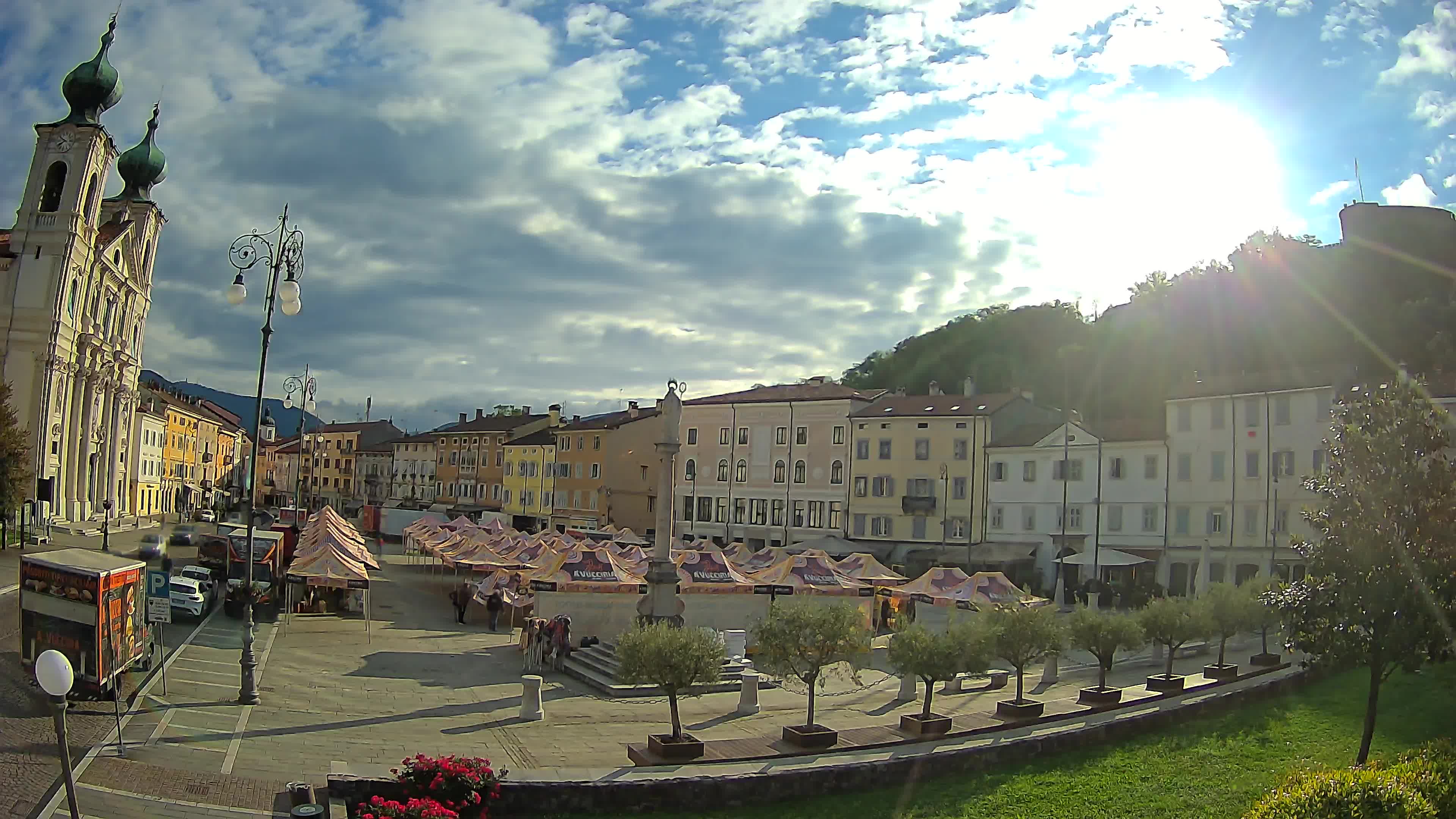 Gorizia – Plaza Vittoria – iglesia de San Pedro. Ignacio
