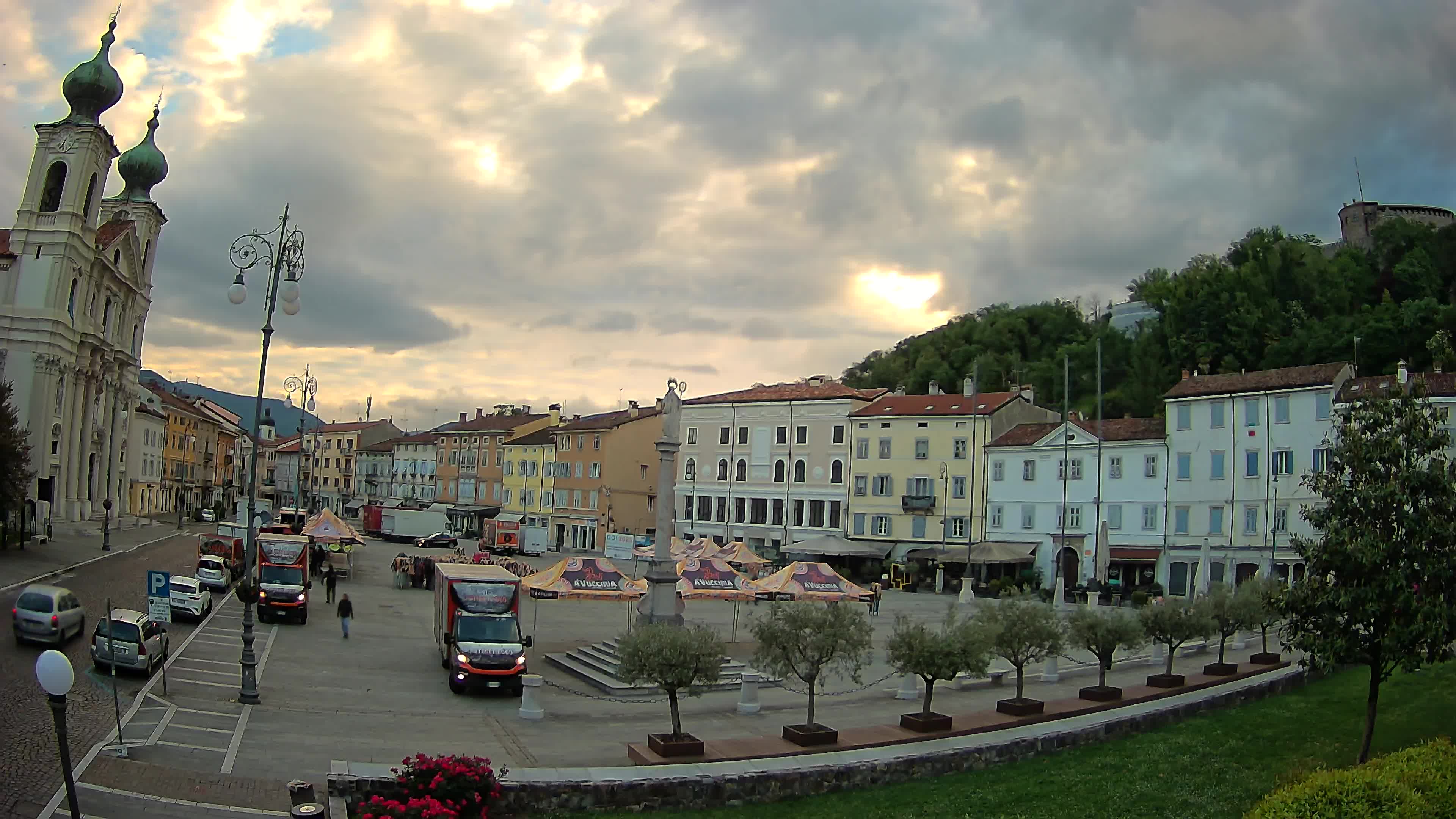 Webcam Gorizia Vittoria square – Church of st. Ignazio
