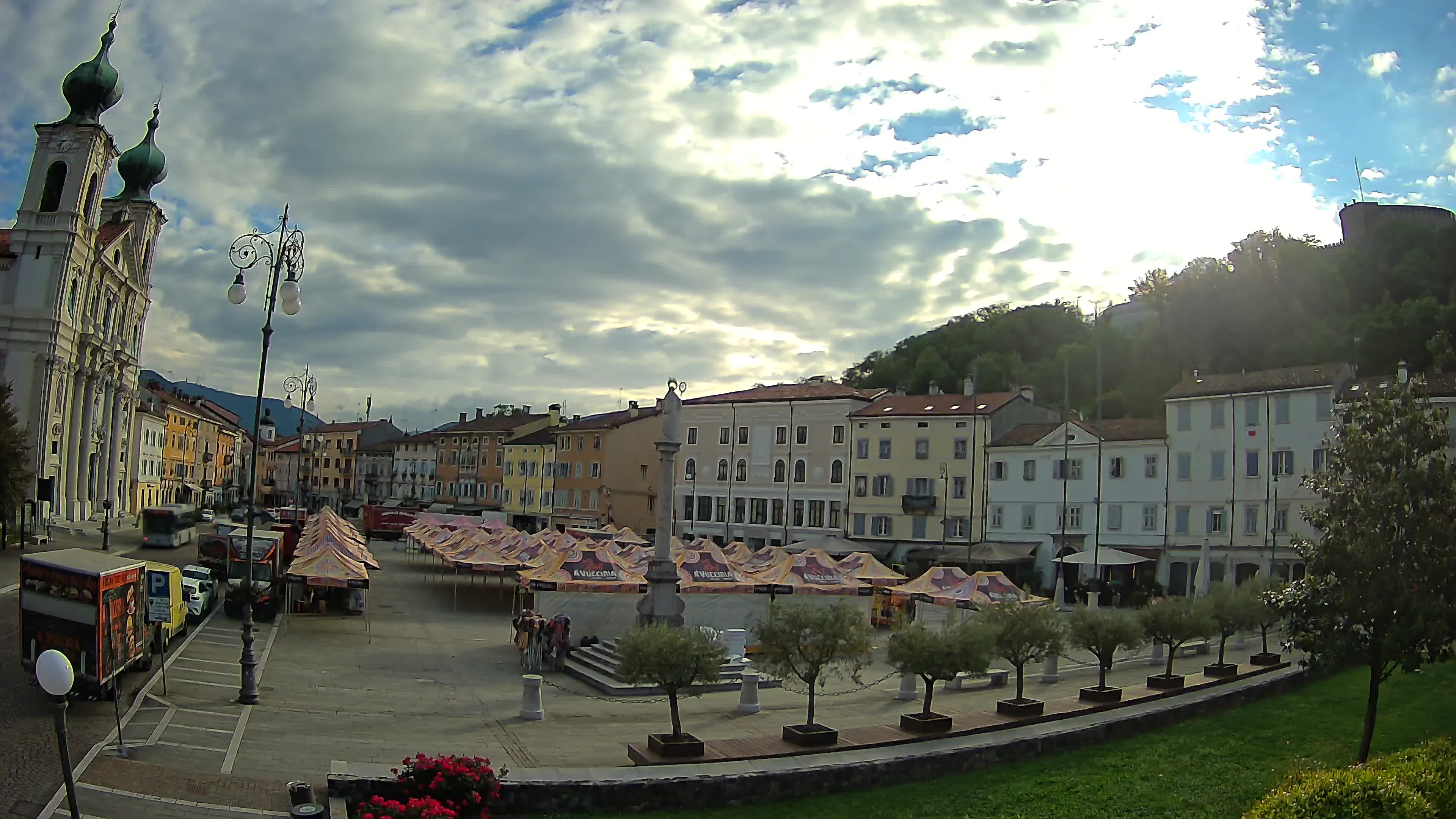 Webcam Gorizia Vittoria square – Church of st. Ignazio