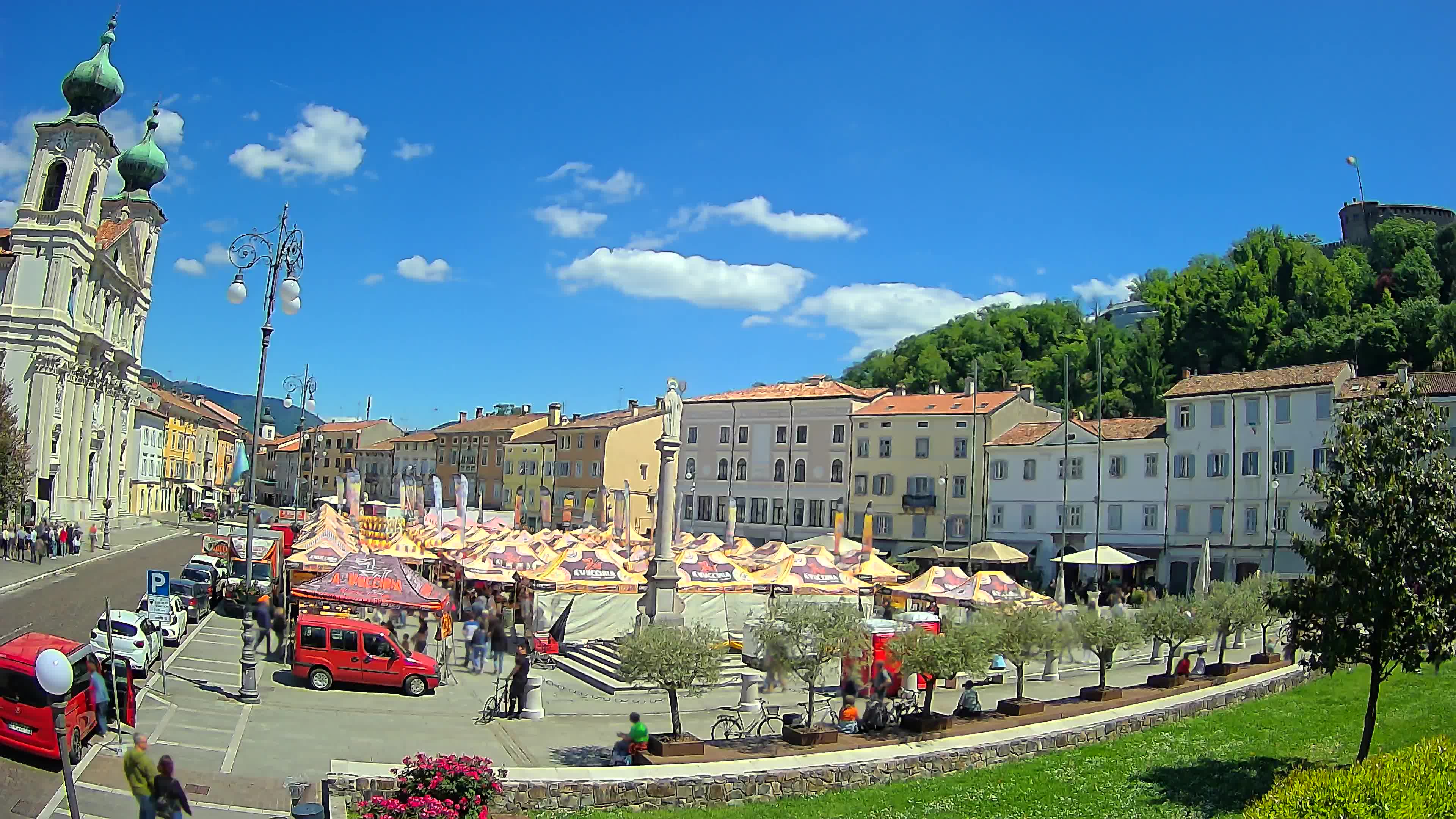Webcam Gorizia Vittoria square – Church of st. Ignazio