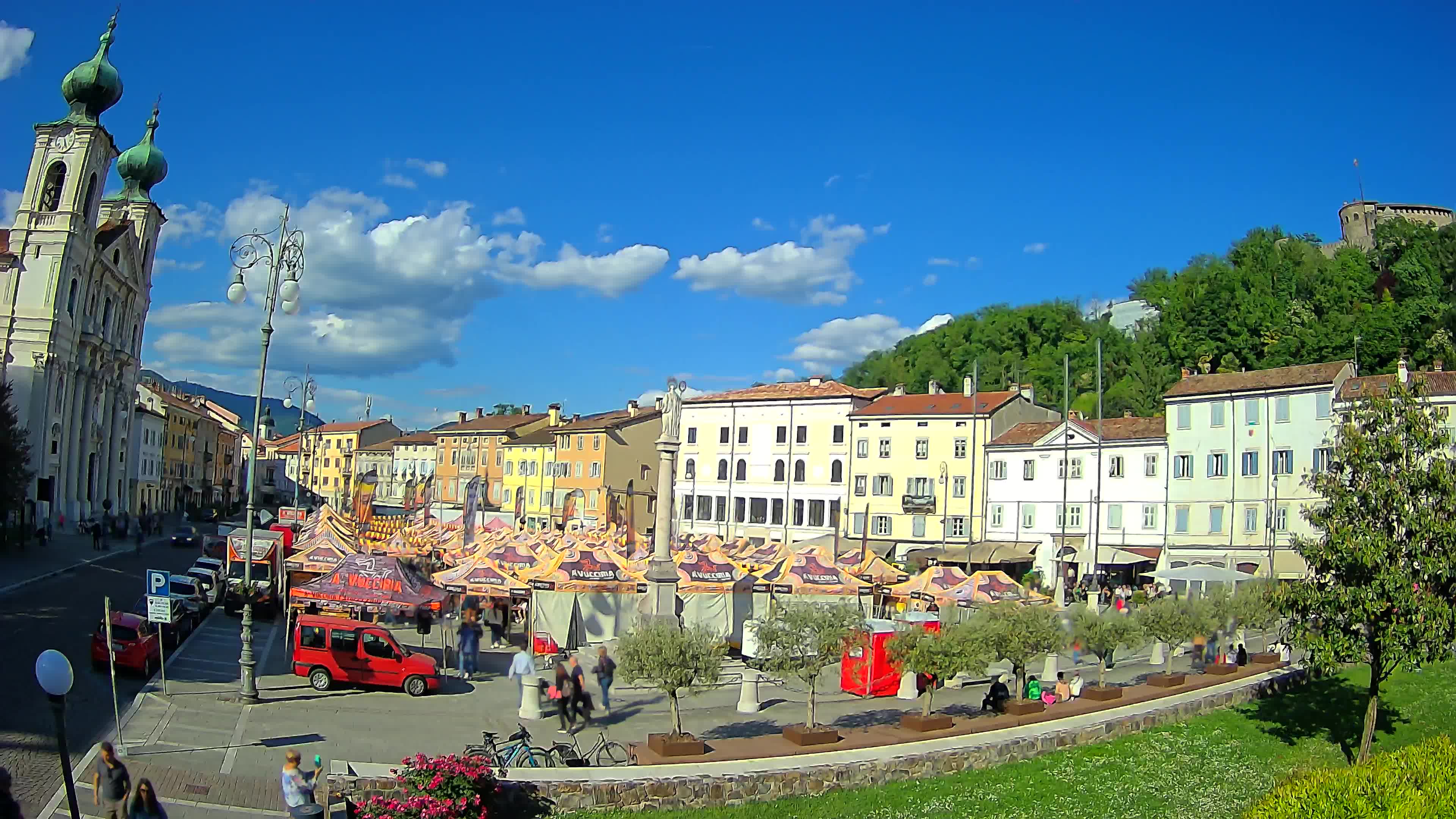 Webcam Gorizia Vittoria square – Church of st. Ignazio