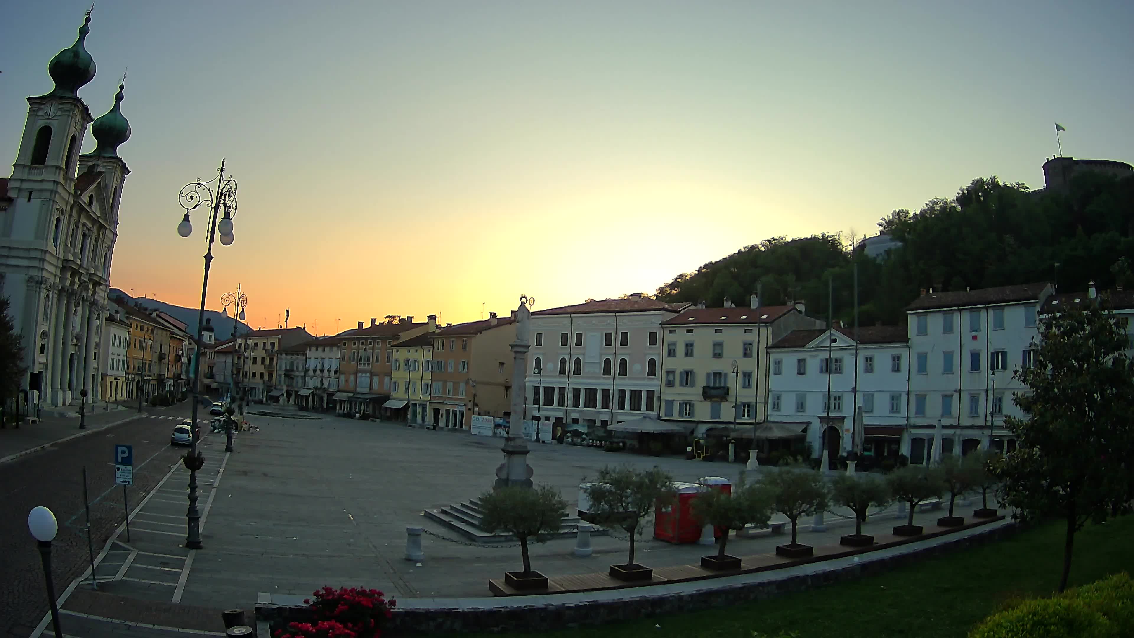 Gorizia – Plaza Vittoria – iglesia de San Pedro. Ignacio