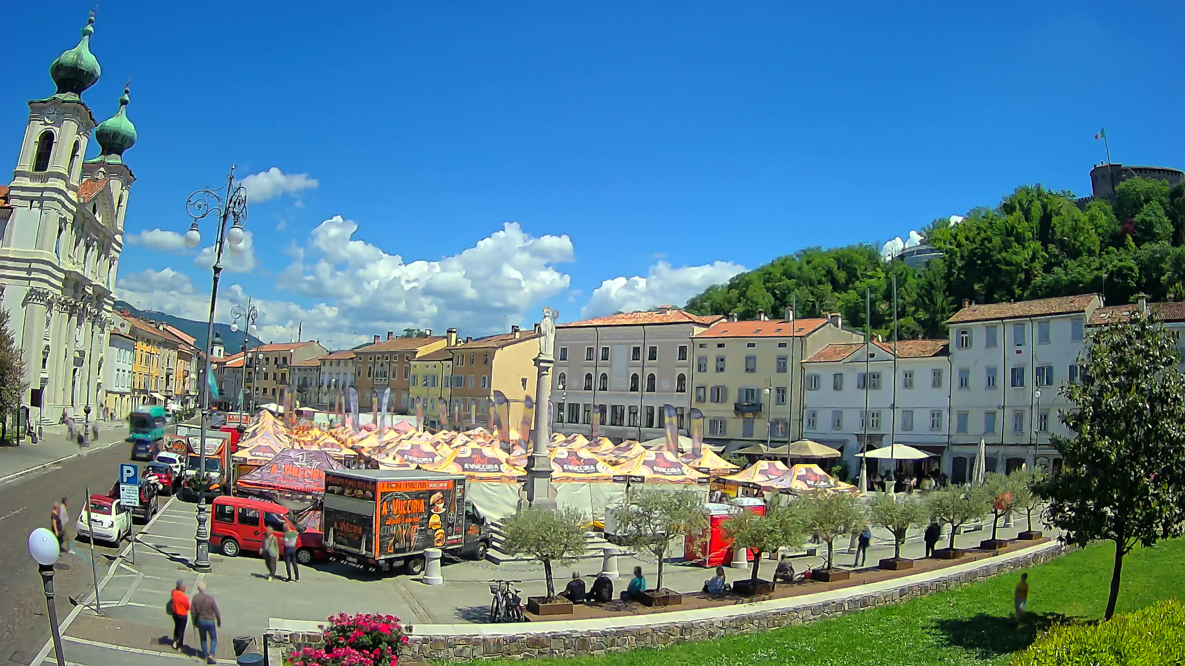 Webcam Gorizia Vittoria square – Church of st. Ignazio