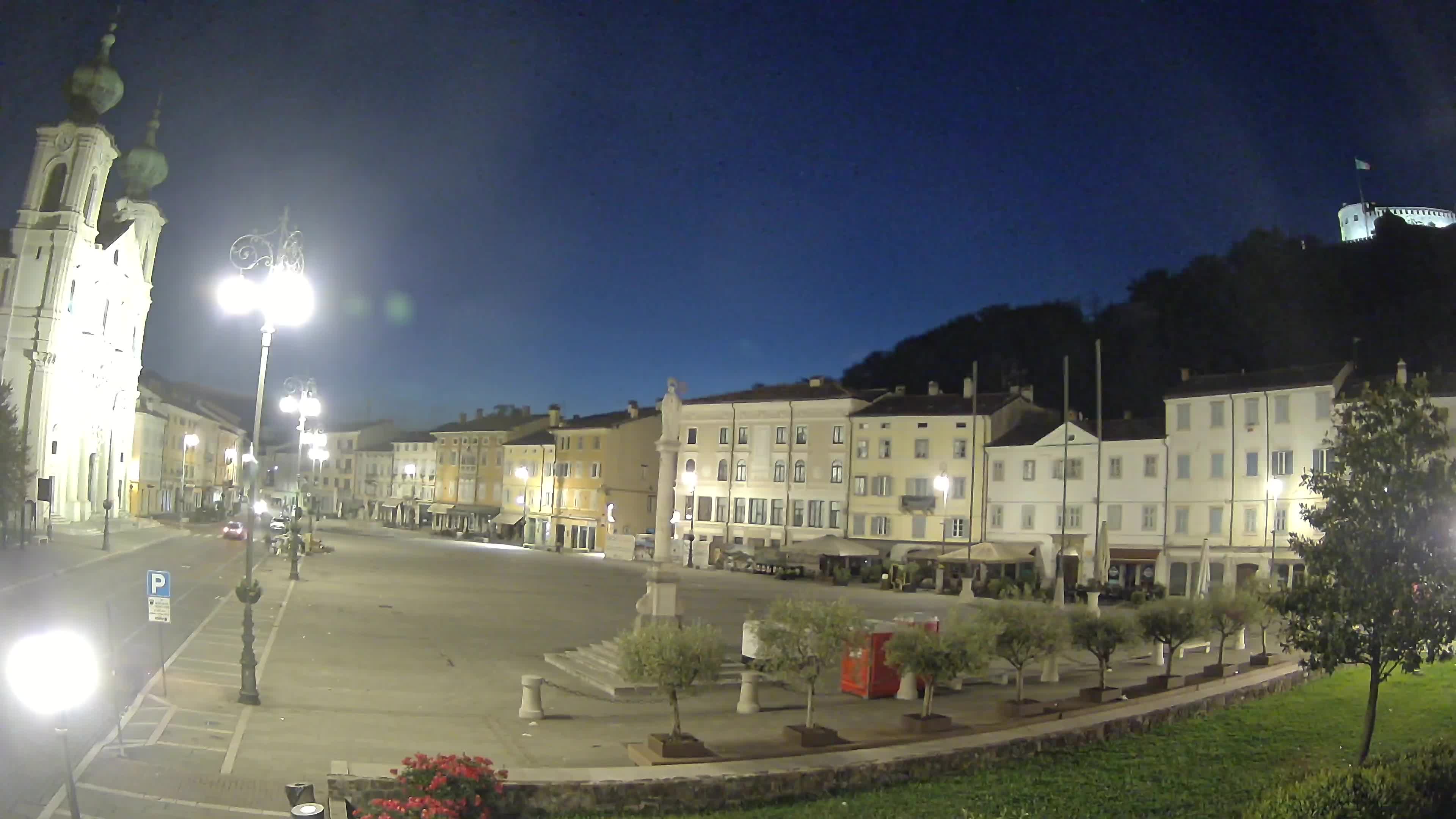 Gorizia – Plaza Vittoria – iglesia de San Pedro. Ignacio