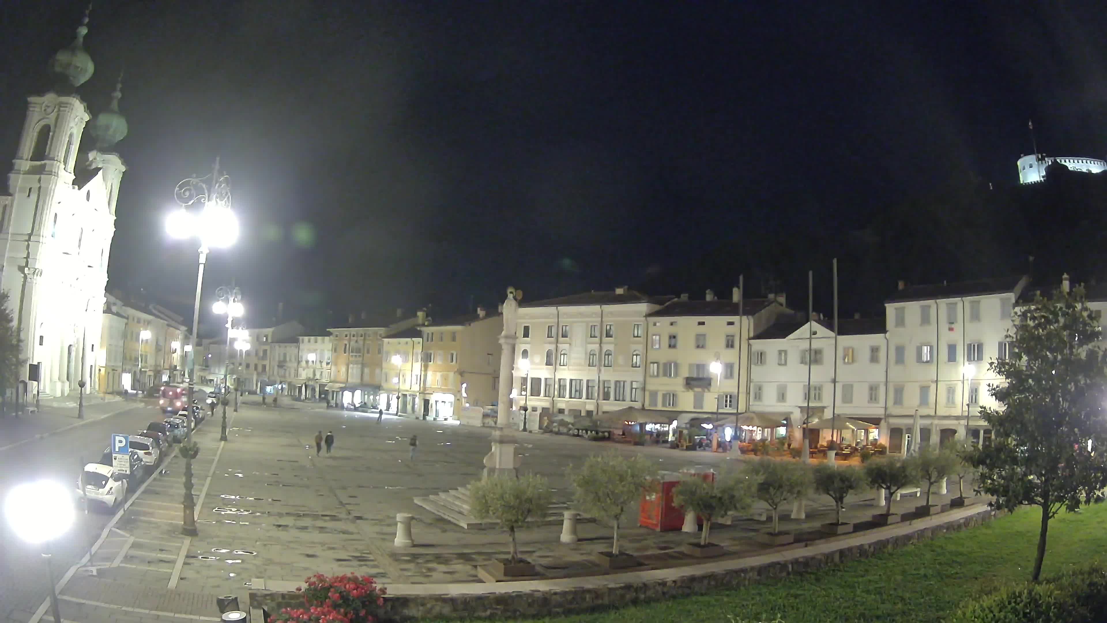 Kamera Gorica Travnik in cerkev sv. Ignacija