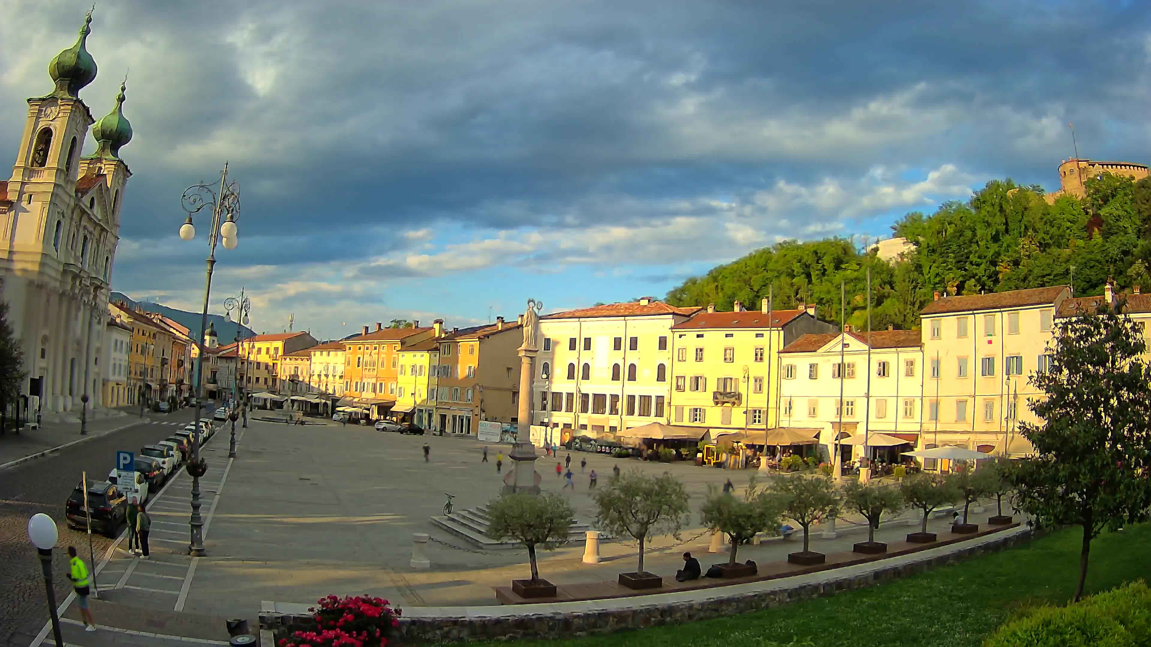 Gorizia – Plaza Vittoria – iglesia de San Pedro. Ignacio