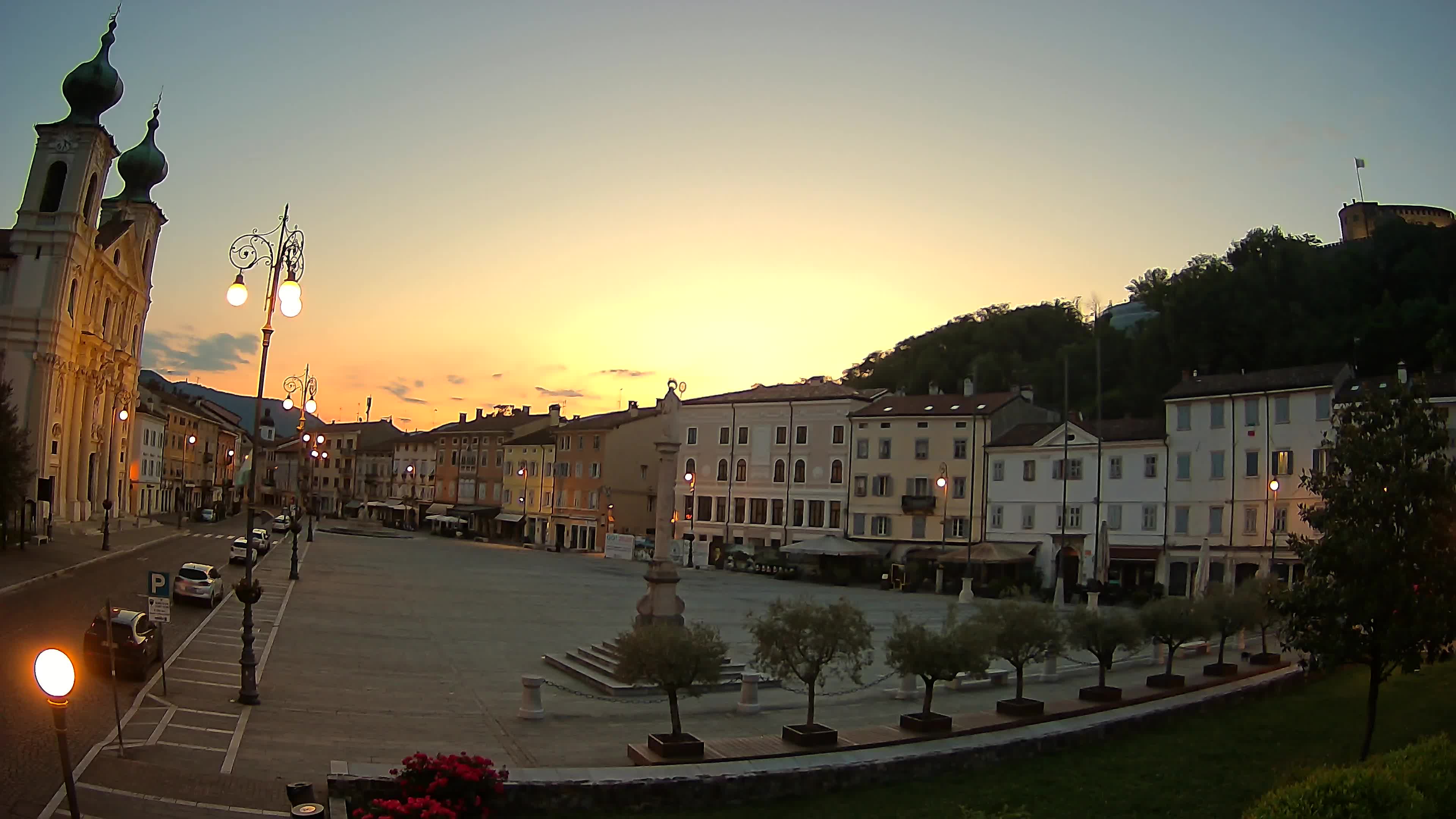 Gorizia – Plaza Vittoria – iglesia de San Pedro. Ignacio