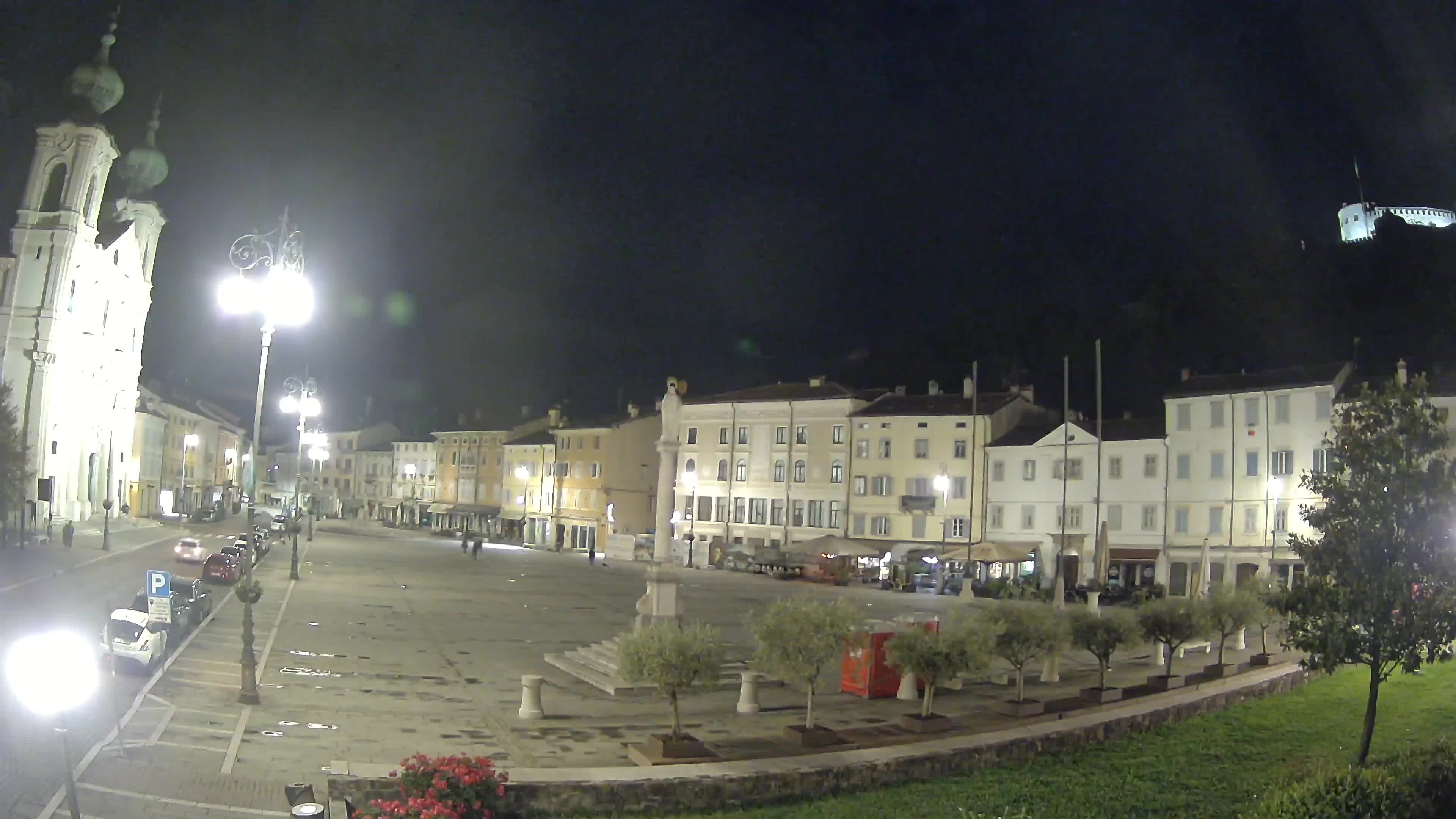 Gorizia Piazza della Vittoria e chiesa di S. Ignazio