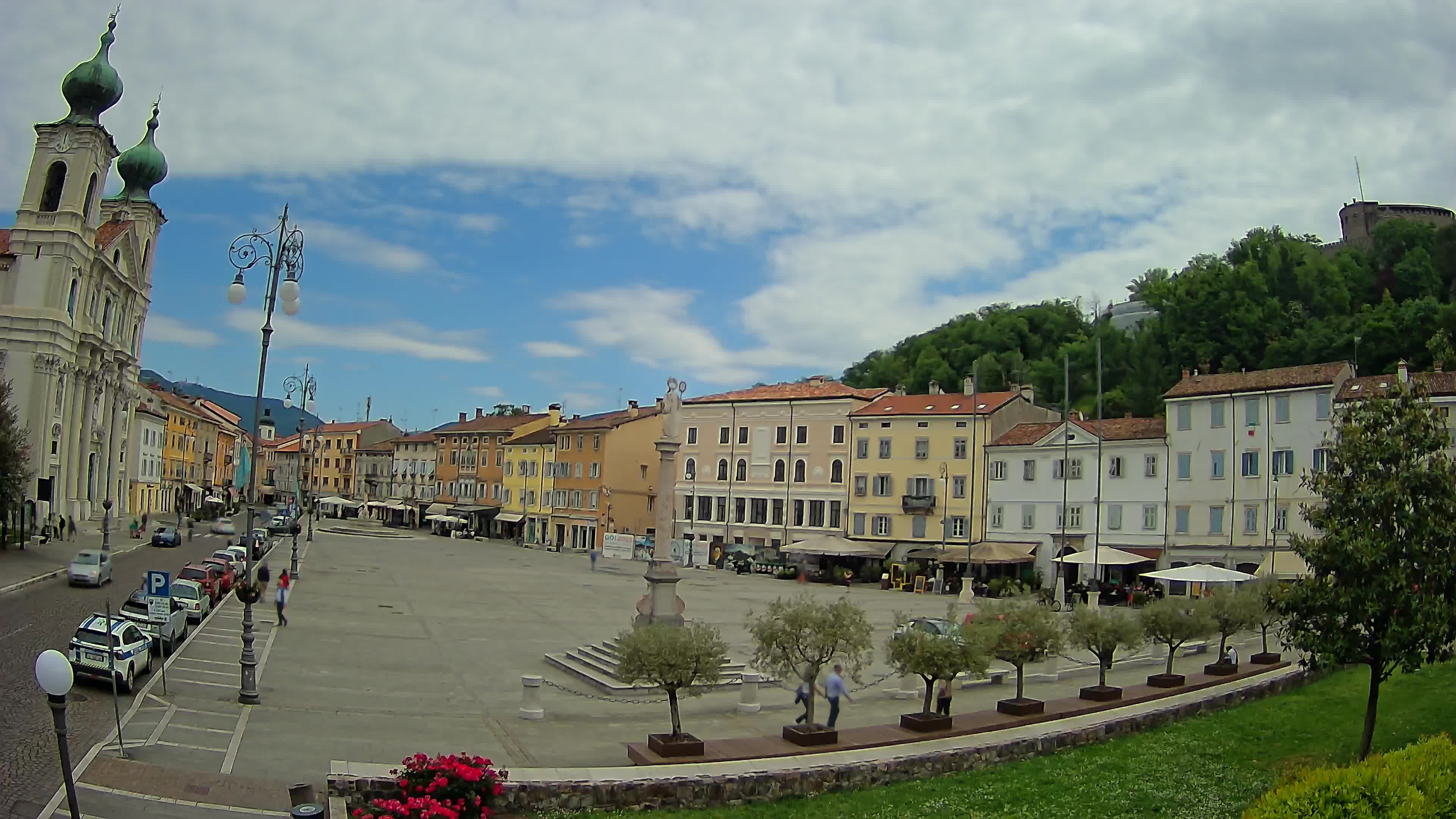 Gorizia Piazza della Vittoria e chiesa di S. Ignazio