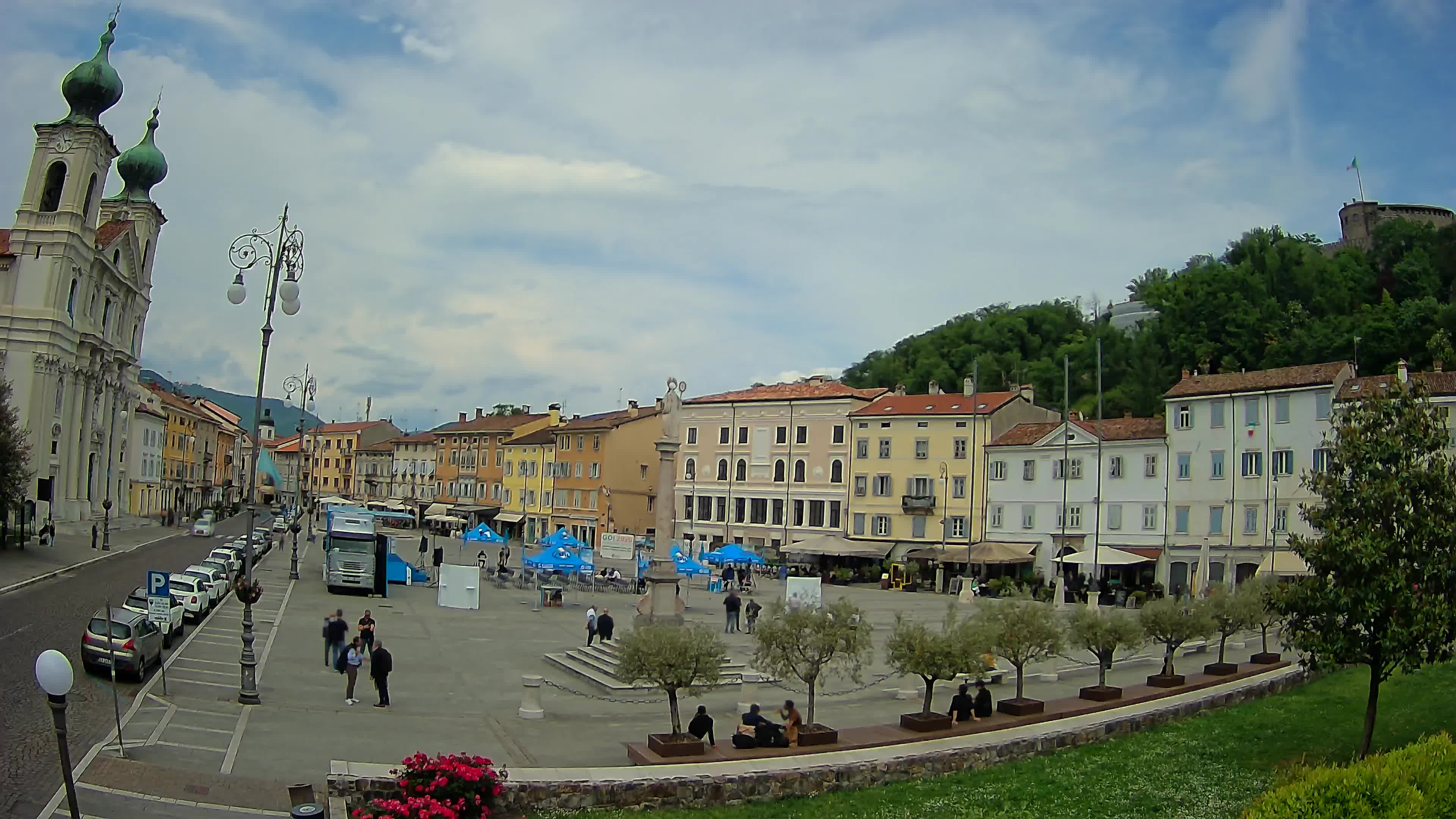 Gorizia Piazza della Vittoria e chiesa di S. Ignazio